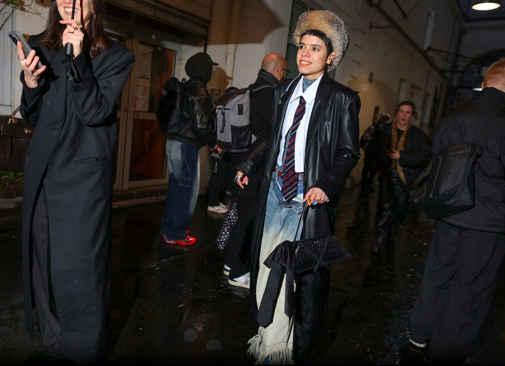 Streetstyle tijdens Paris Fashion Week herfst/winter 2024