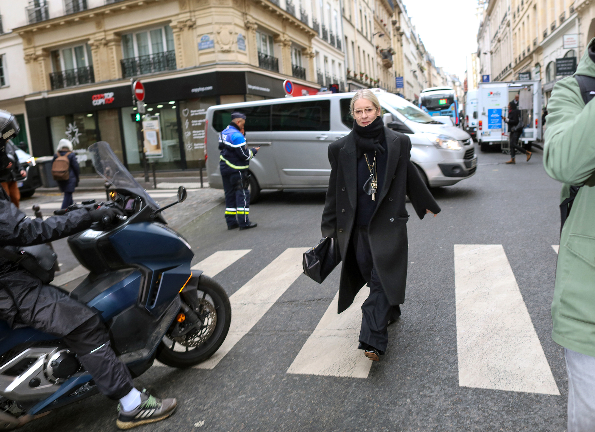 Streetstyle tijdens Paris Fashion Week herfst/winter 2024