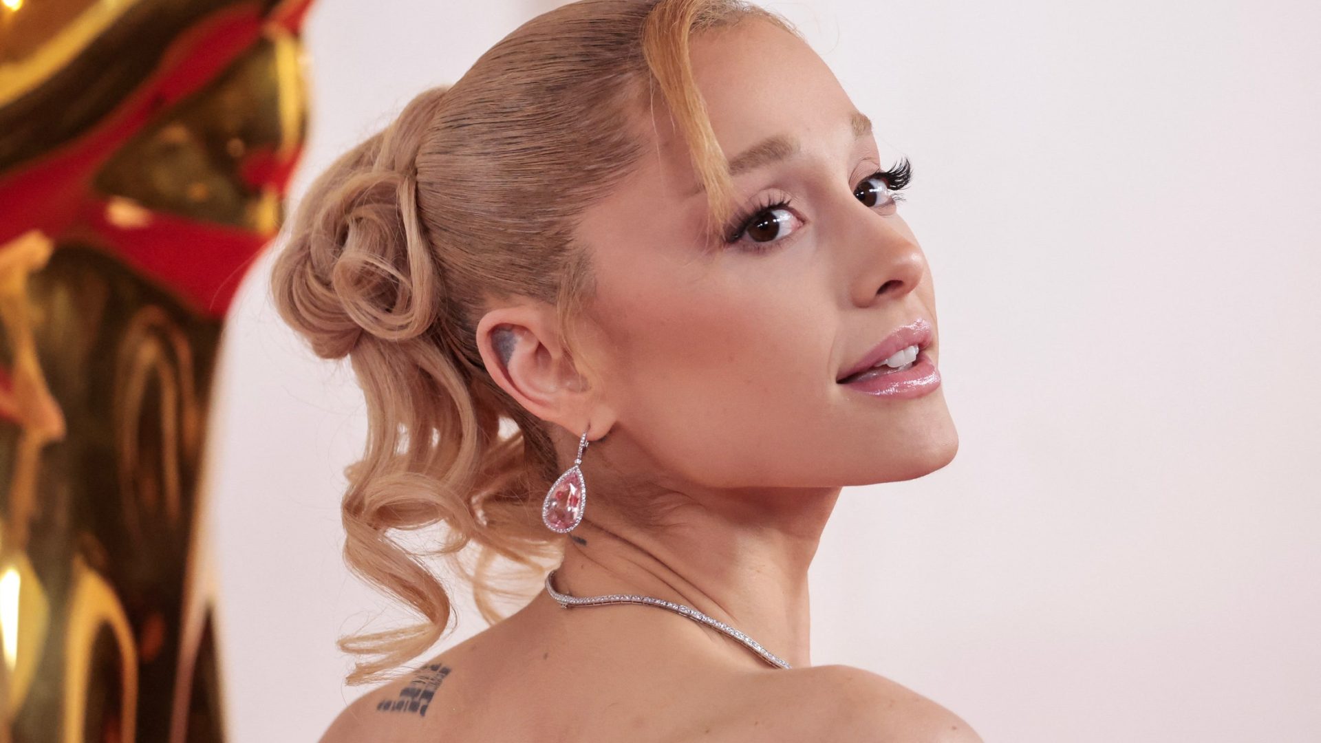Ariana Grande Haar 2024