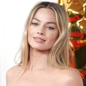 margot-robbie-heeft-een-nieuwe-coupe-en-gaat-ook-voor-de-bob-294011