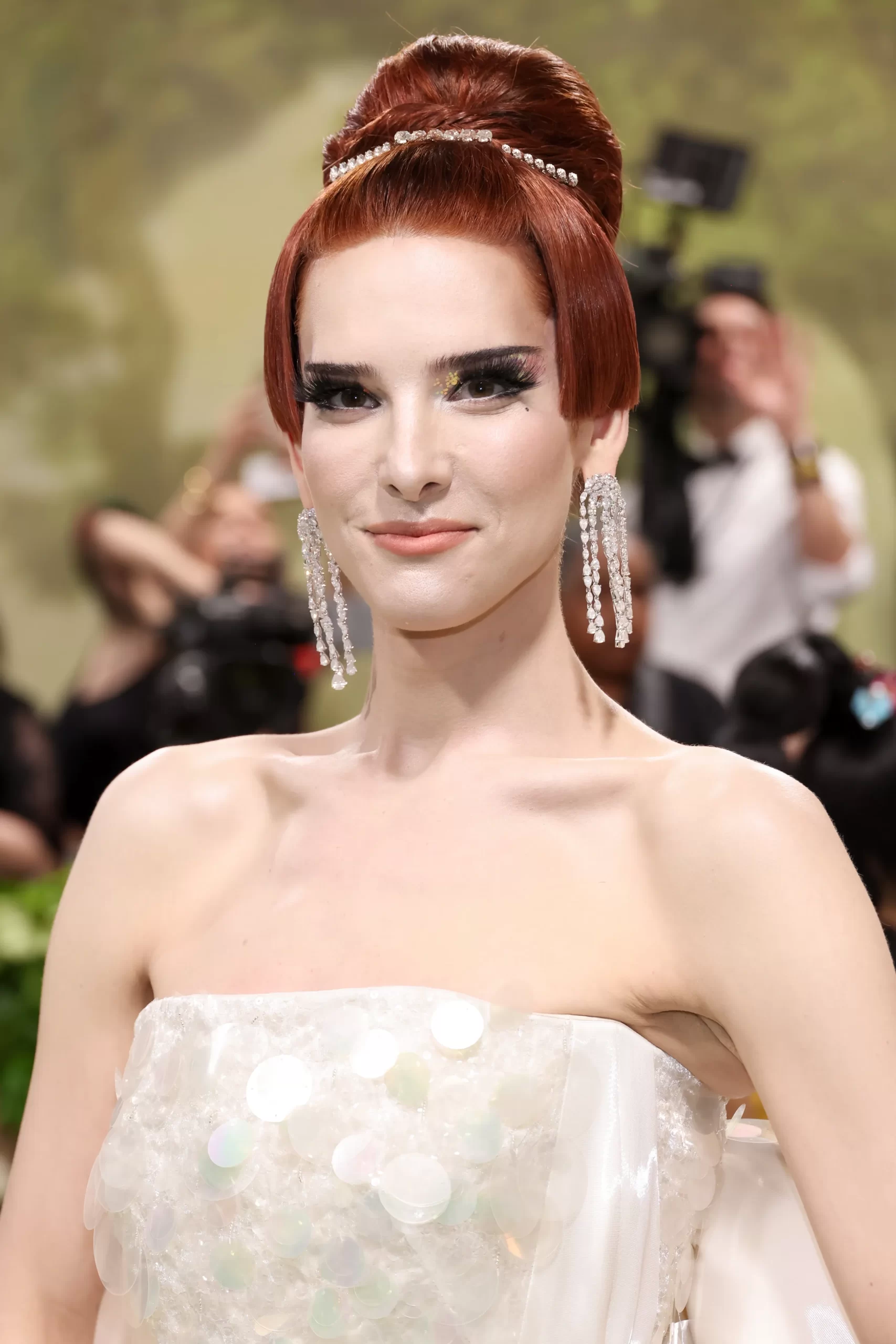 Hari Nef op het Met Gala 2024