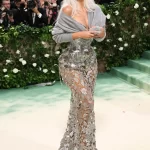Kim Kardashian in Maison Margiela tijdens het Met Gala 2024