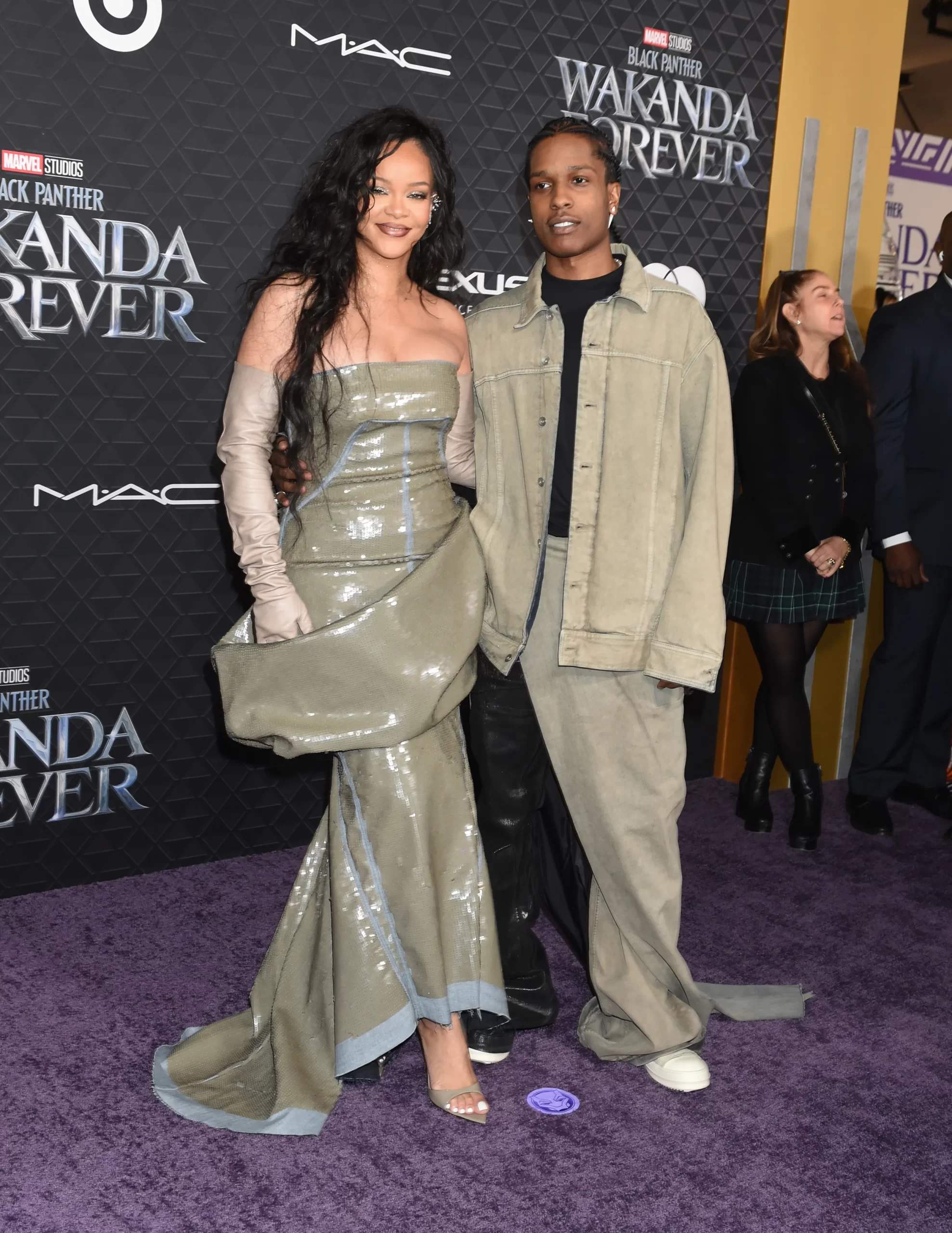 Rihanna en Asap Rocky bij de premiere van 'Black Panther: Wakanda Forever'