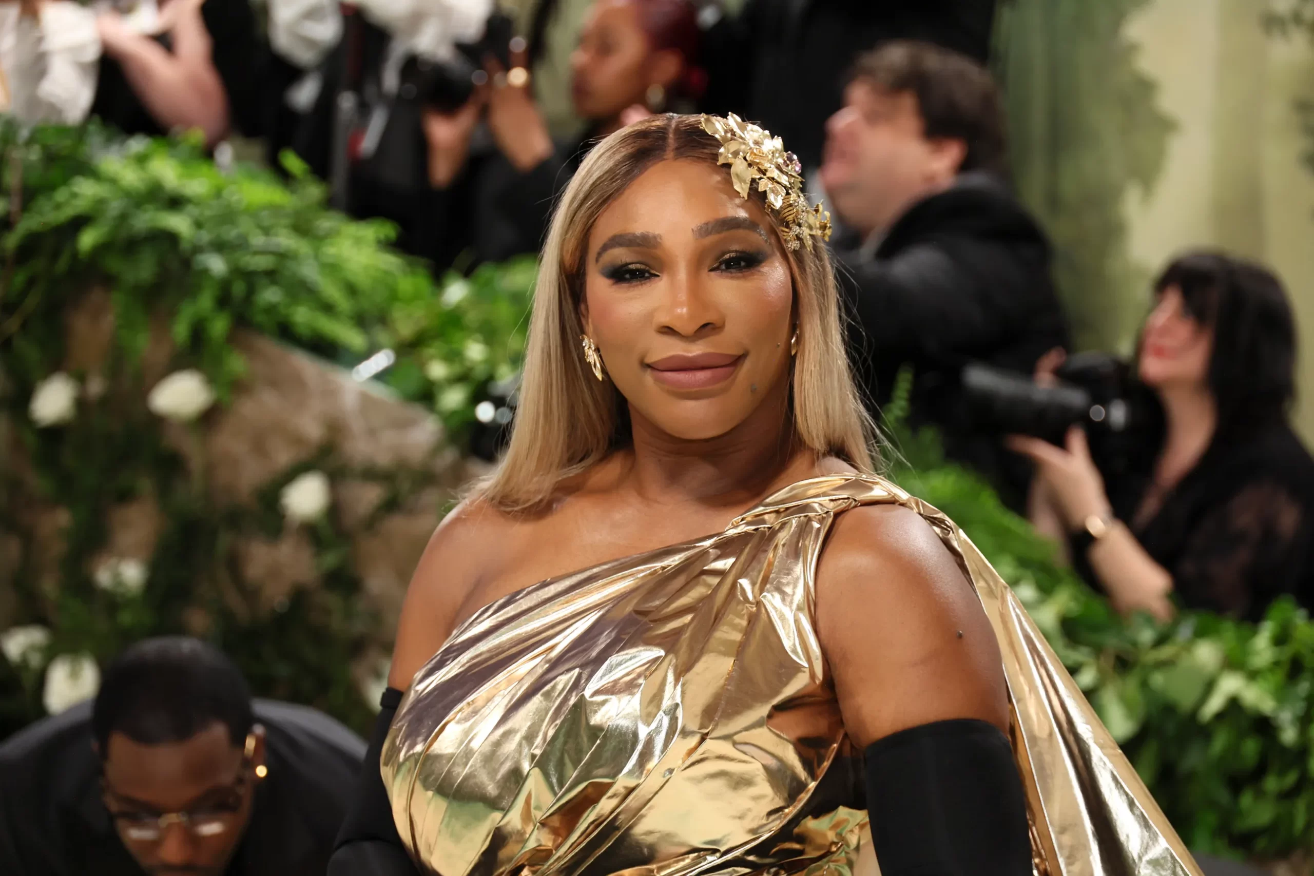 Serena Williams met een van de opvallendste hoofddeksels van het Met Gala 2024