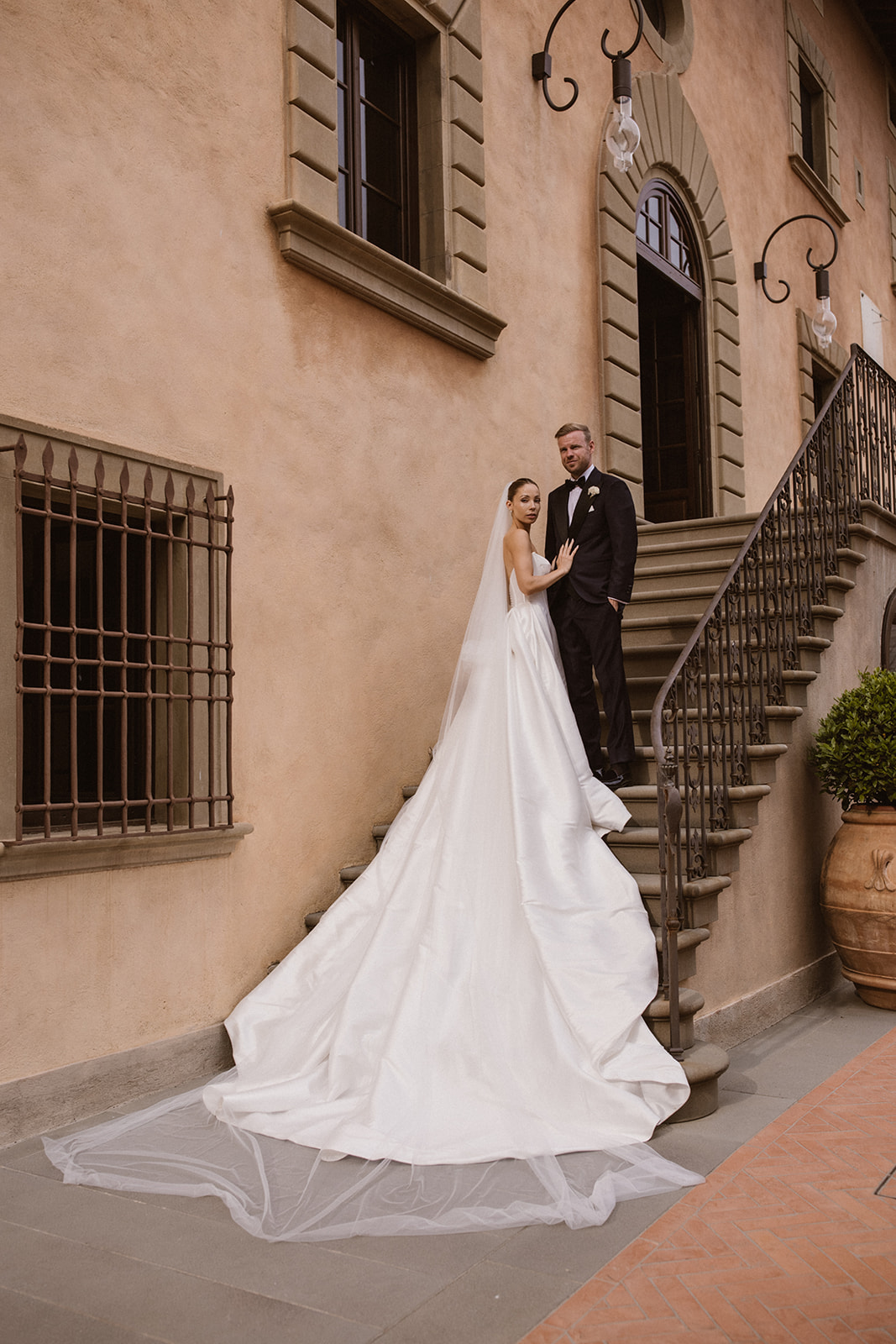 Laura Benschop en Davy Klaassen op hun bruiloft