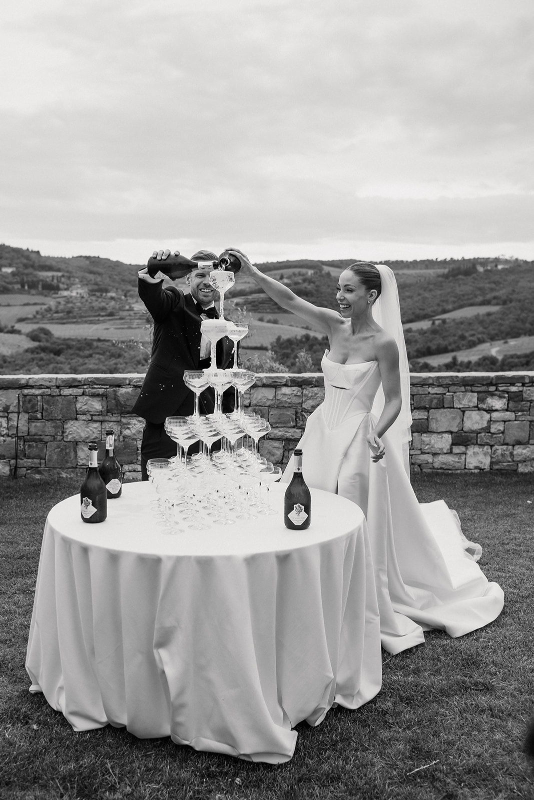 Laura Benschop en Davy Klaassen op hun bruiloft