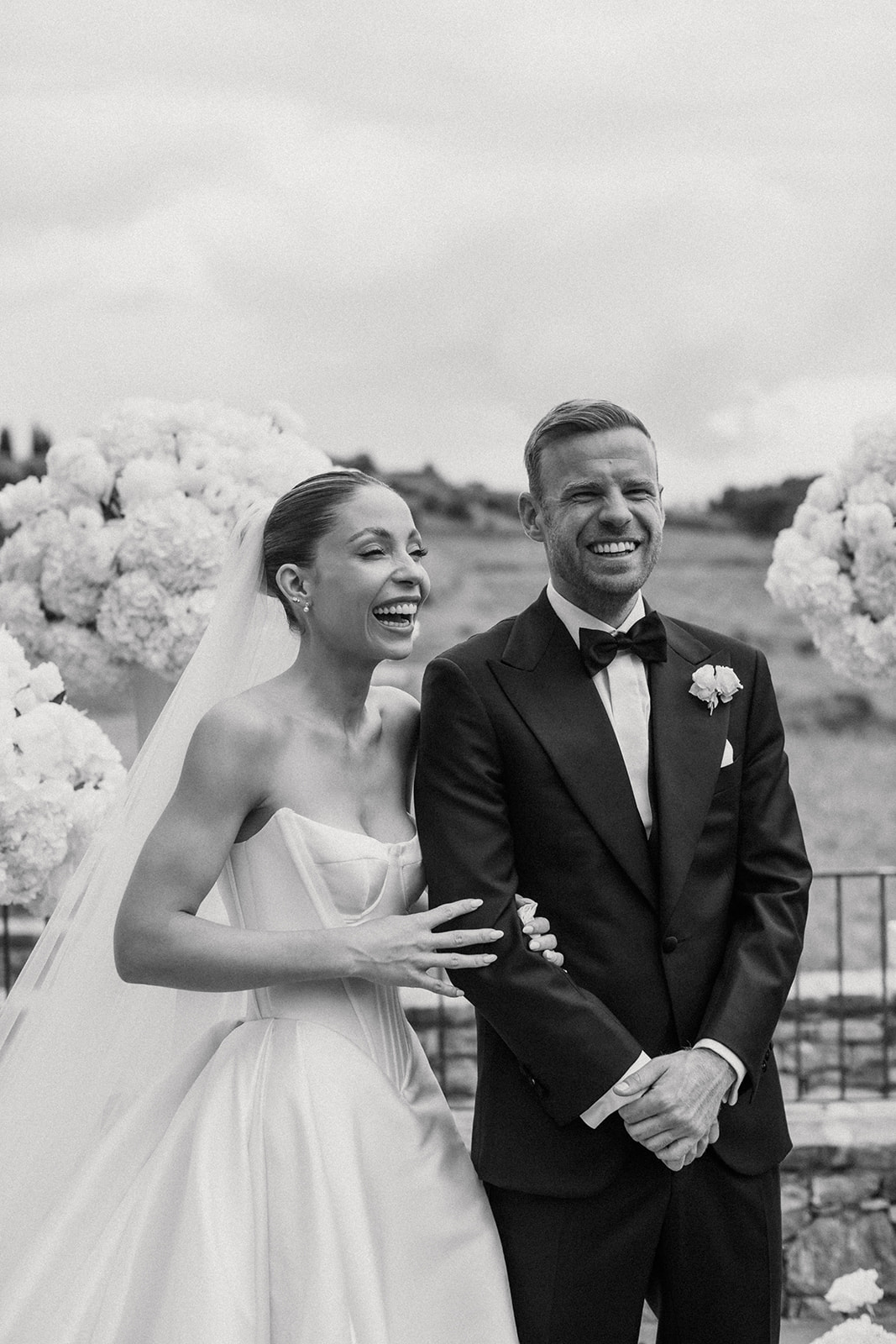 Laura Benschop en Davy Klaassen op hun bruiloft