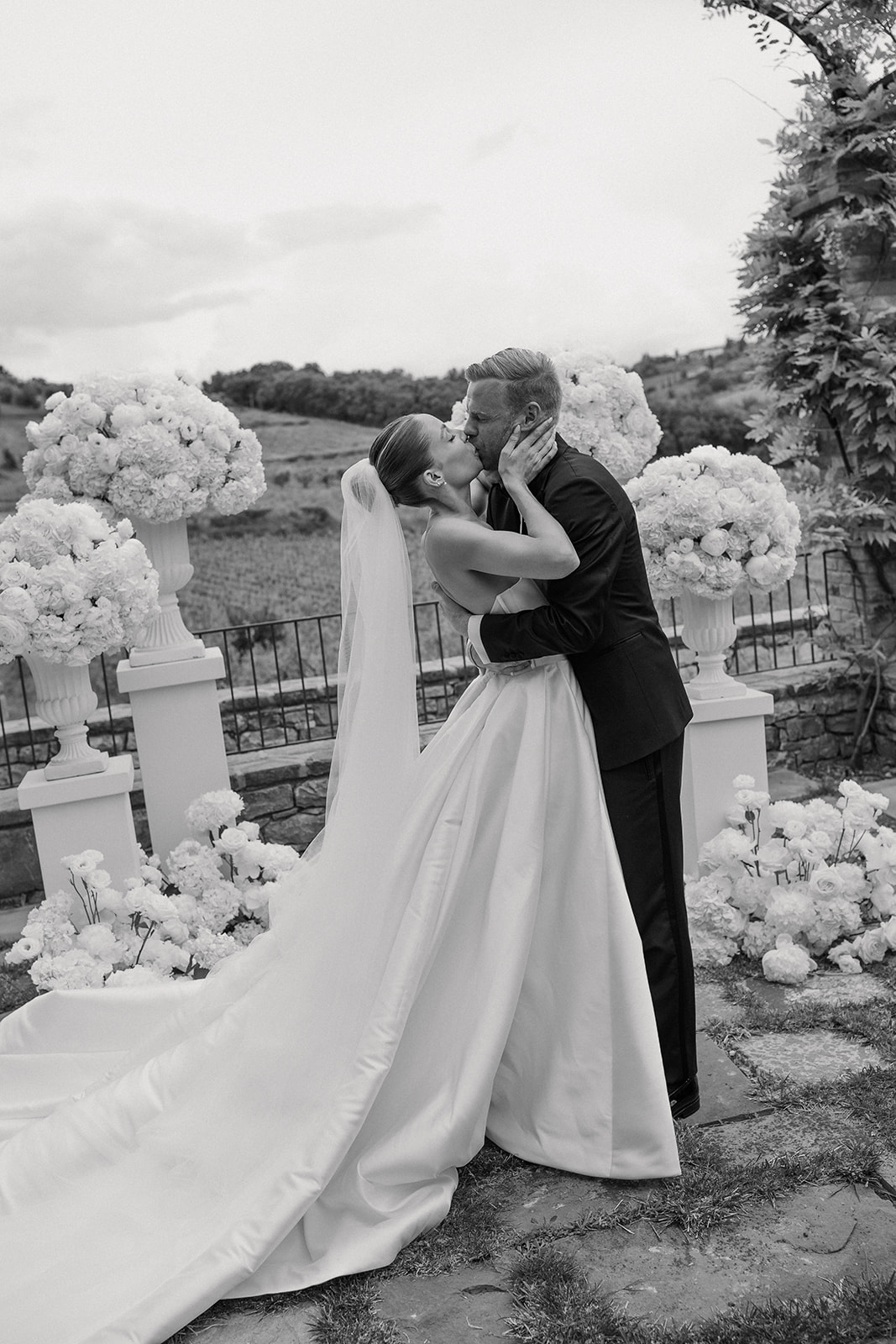 Laura Benschop en Davy Klaassen op hun bruiloft