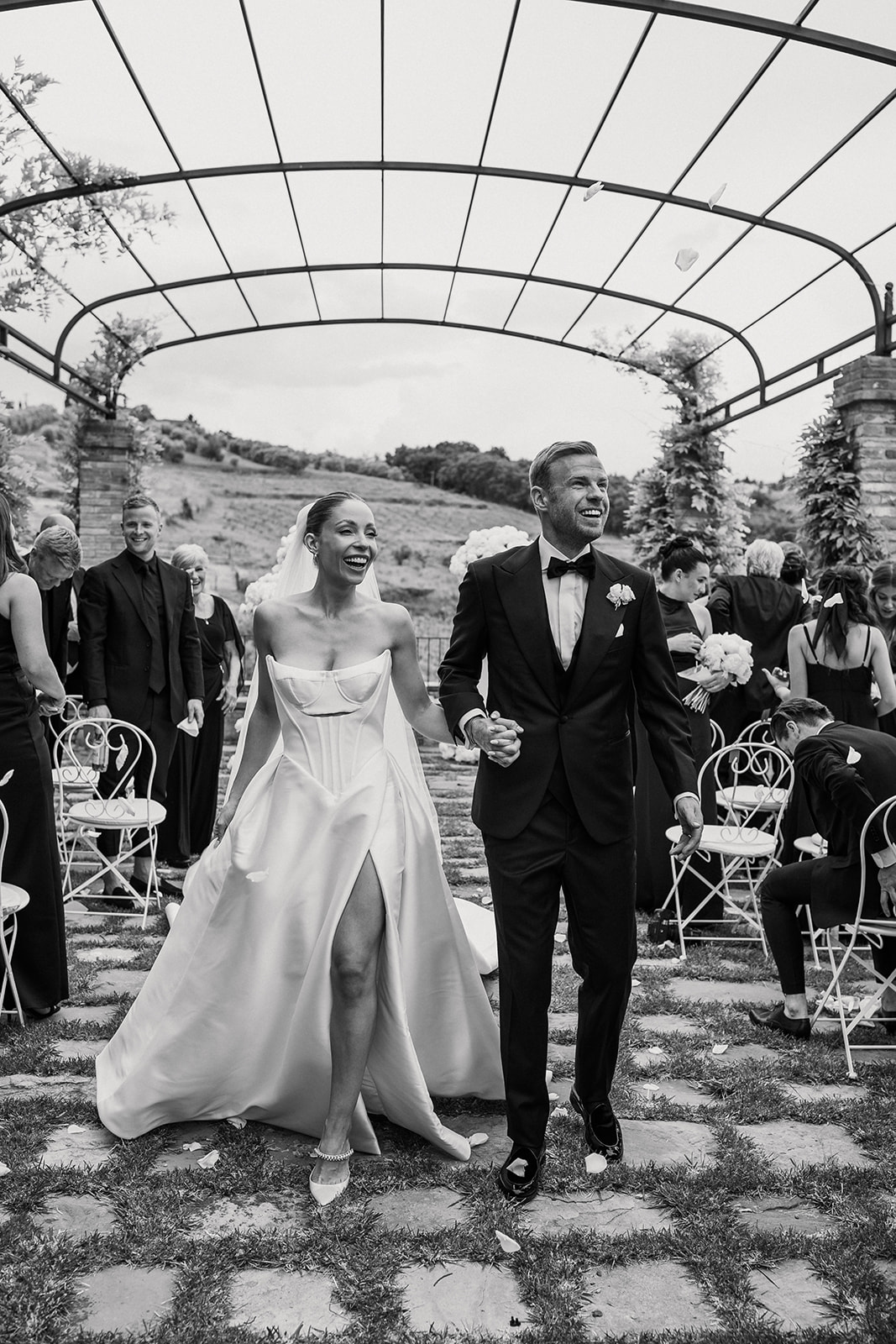 Laura Benschop en Davy Klaassen op hun bruiloft