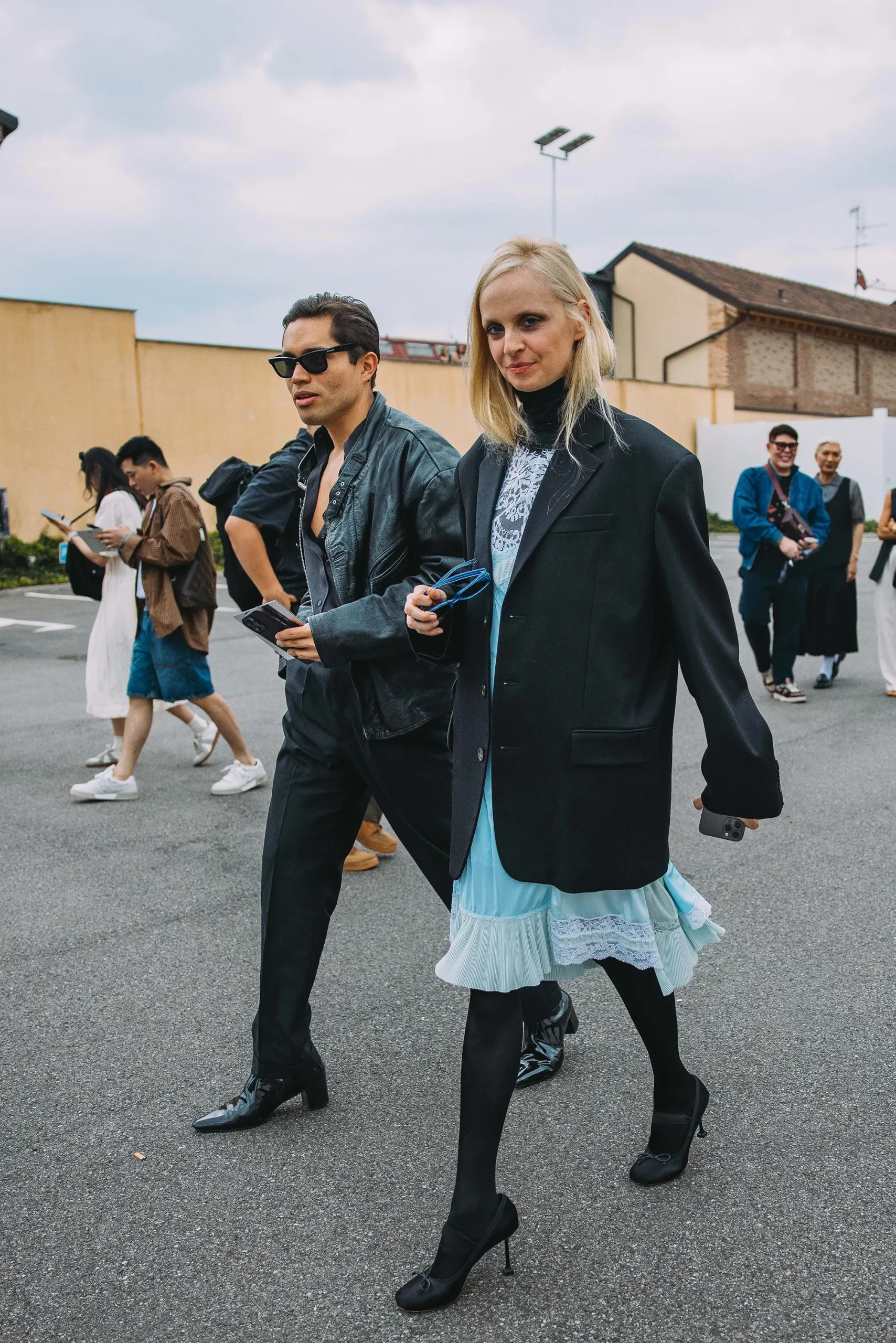 Streetstyle tijdens Milan Men's Fashion Week lente/zomer 2025