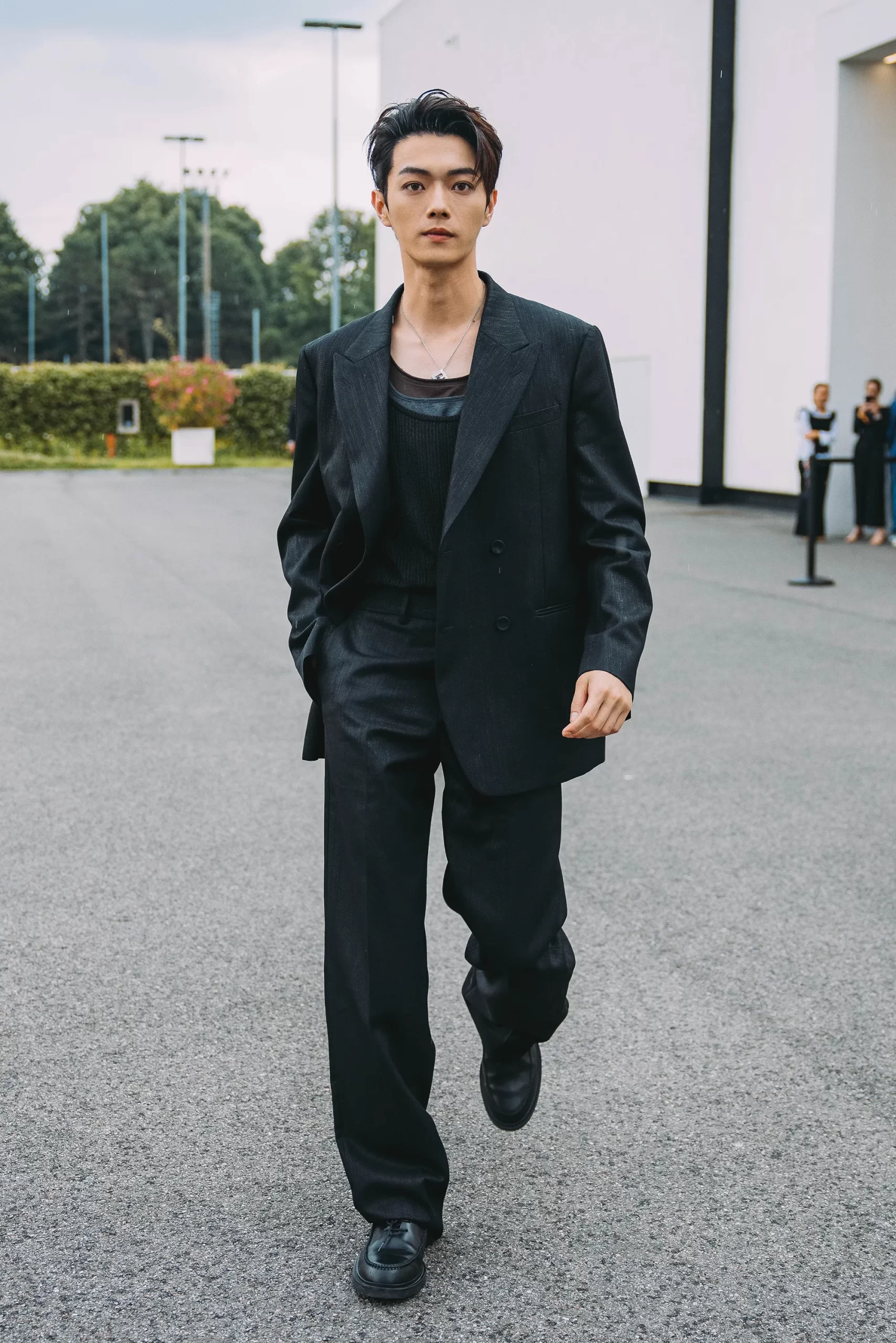 Streetstyle tijdens Milan Men's Fashion Week lente/zomer 2025