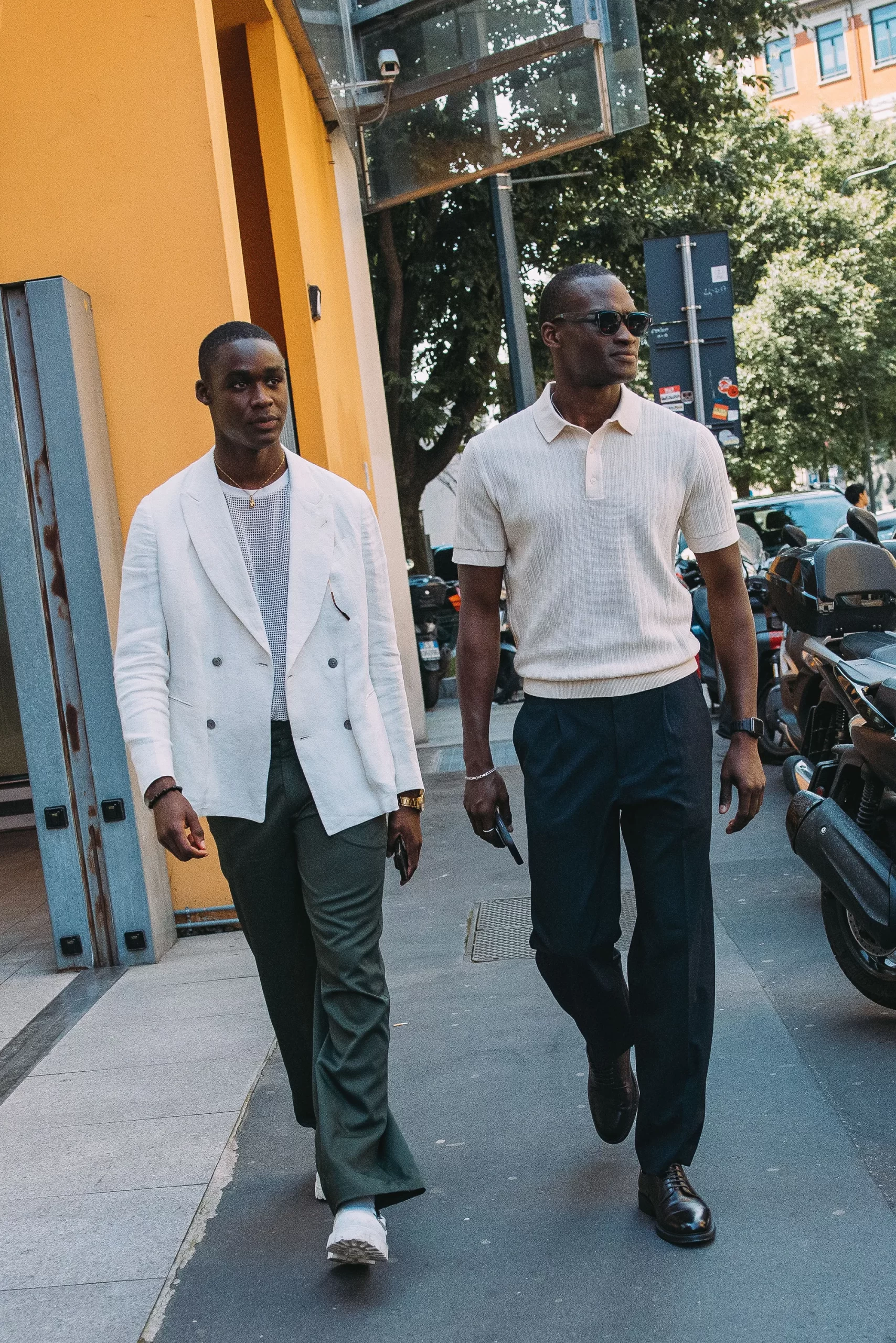 Streetstyle tijdens Milan Men's Fashion Week lente/zomer 2025