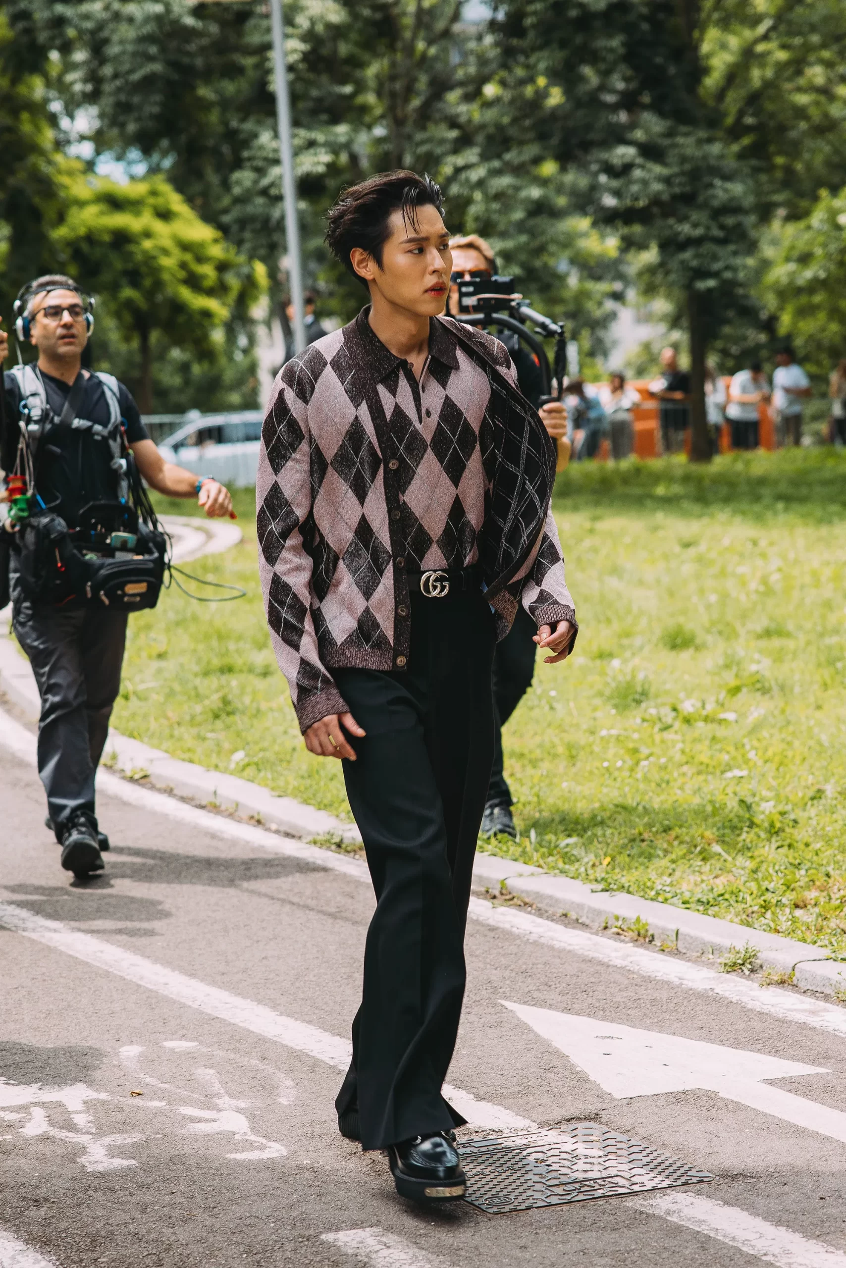 Streetstyle tijdens Milan Men's Fashion Week lente/zomer 2025