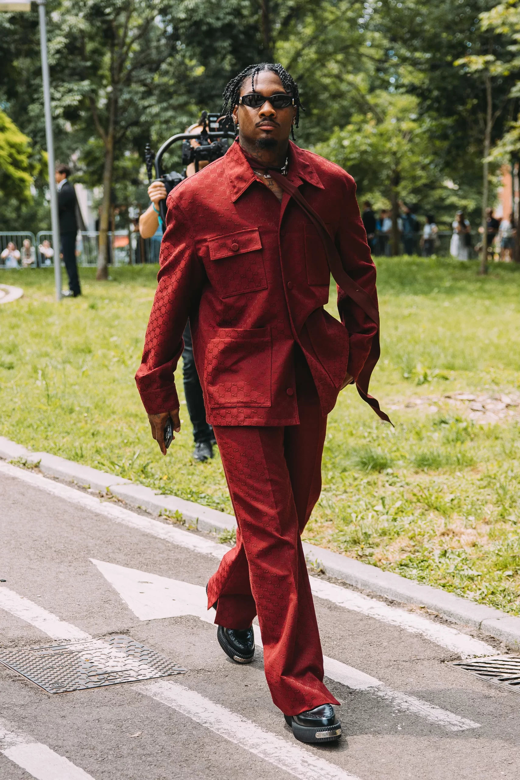 Streetstyle tijdens Milan Men's Fashion Week lente/zomer 2025
