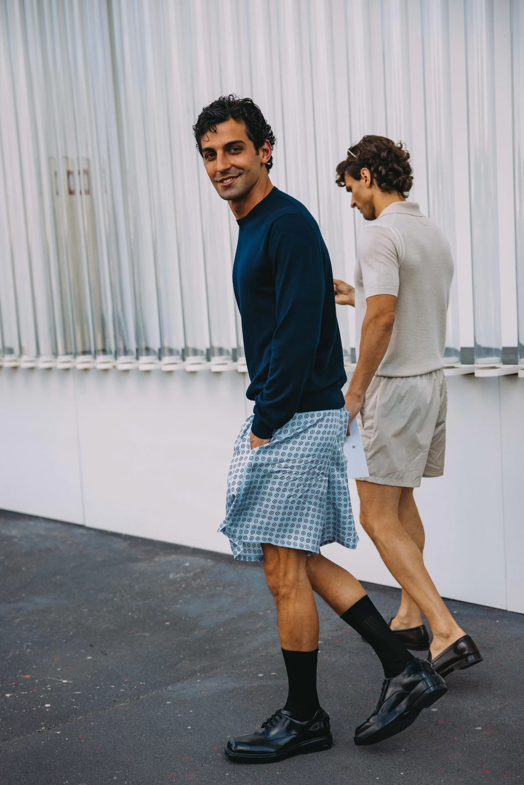 Looks op straat tijdens de Milanese mannenmodeweek