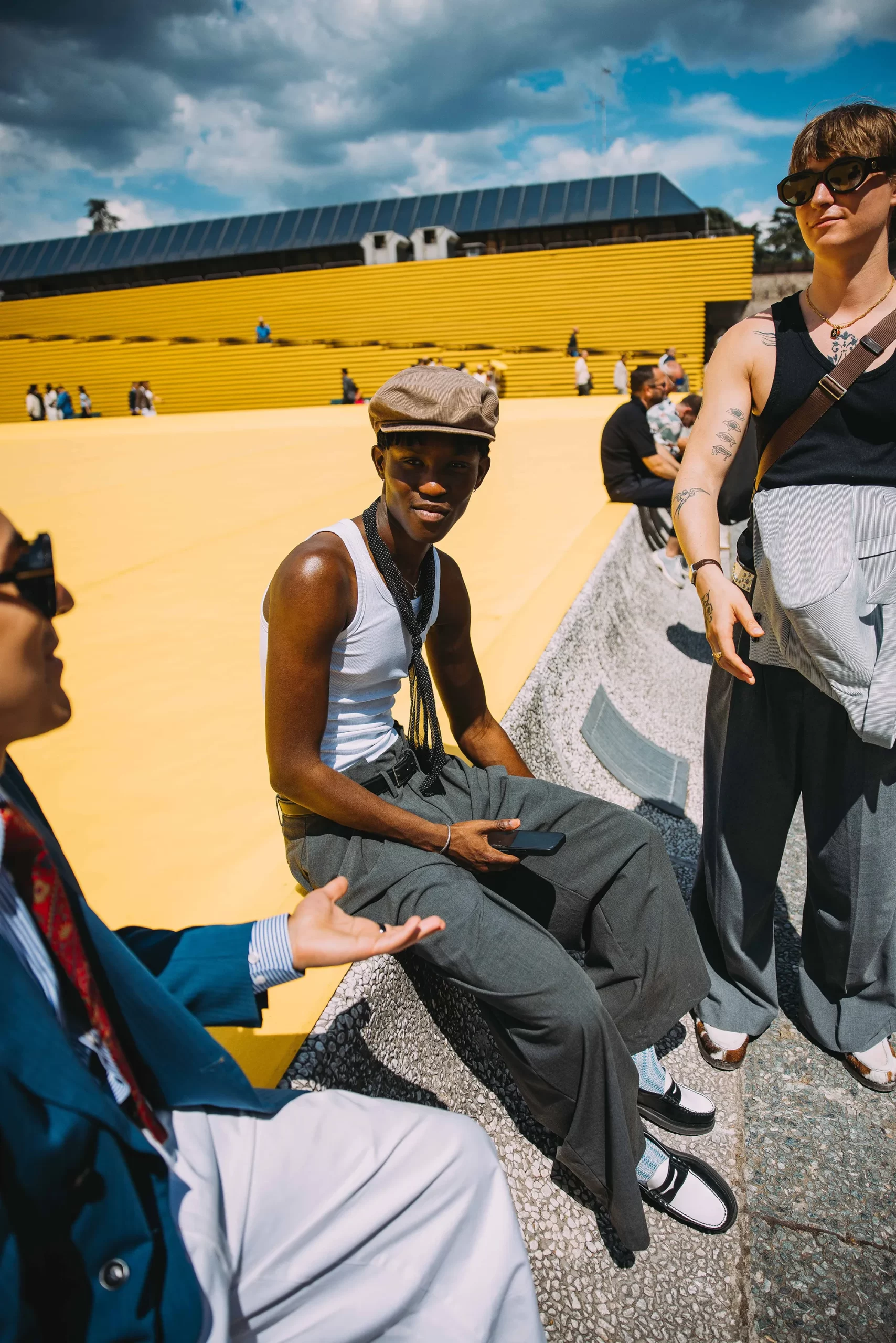 Looks op straat tijdens de modebeurs in Florence