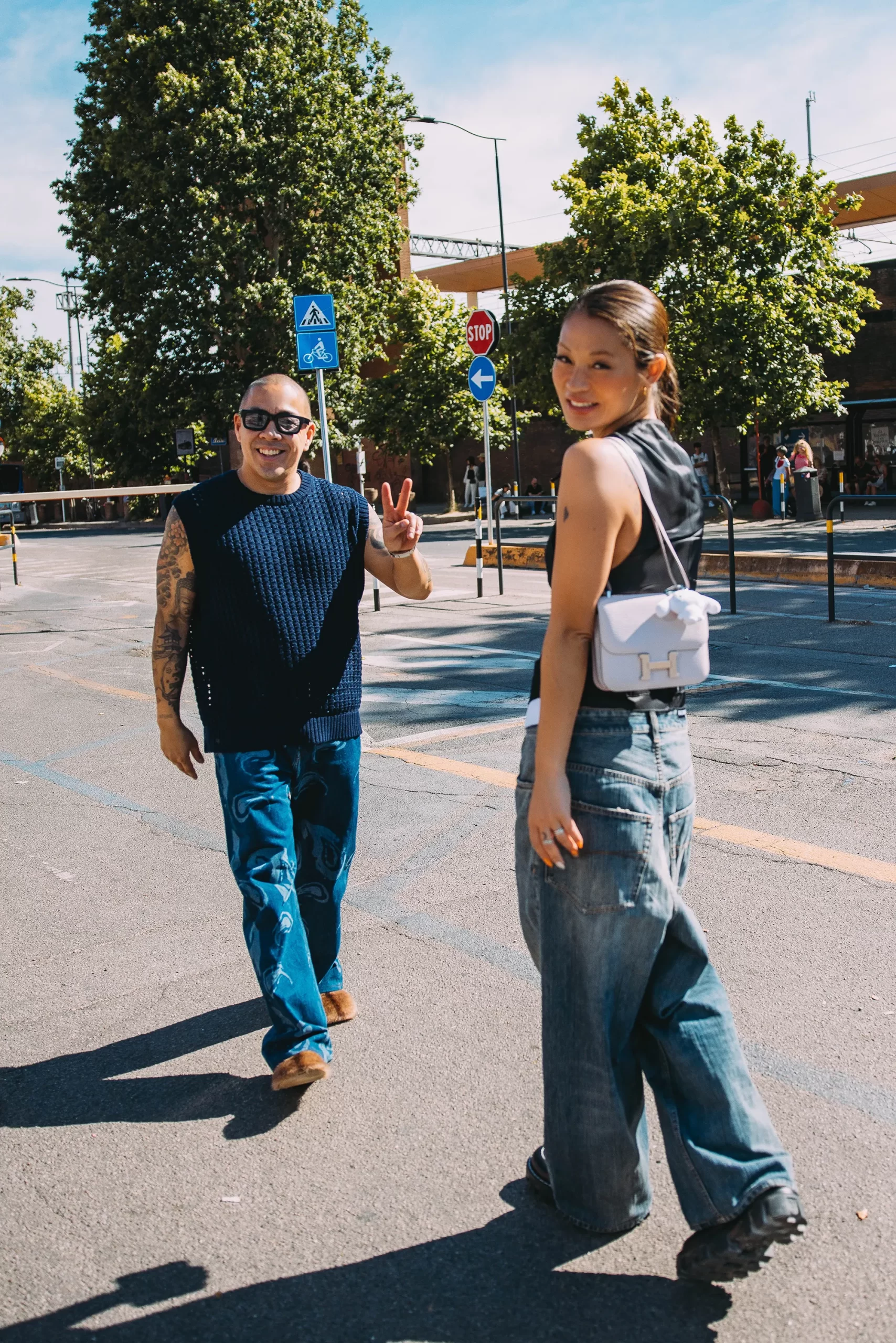 Looks op straat tijdens de modebeurs in Florence