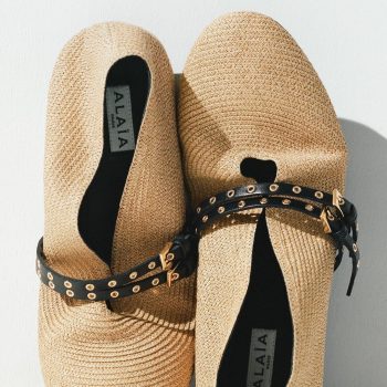 vergeet-de-raffia-tas-de-raffia-ballerina-is-de-onverwachte-schoen-van-de-zomer-300901