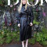 Clementine Vaughn bij de show van Dior