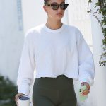 Hailey Bieber sport gym outfit