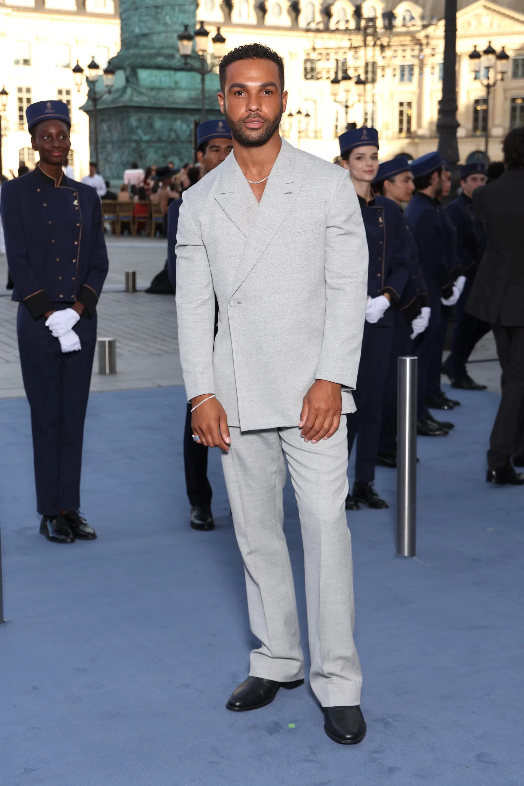 Lucien Laviscount in Dior is een van de beste looks bij Vogue World 2024