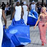 Sabrina Carpenter is een van de hoogtepunten tijdens Vogue World: Paris 2024