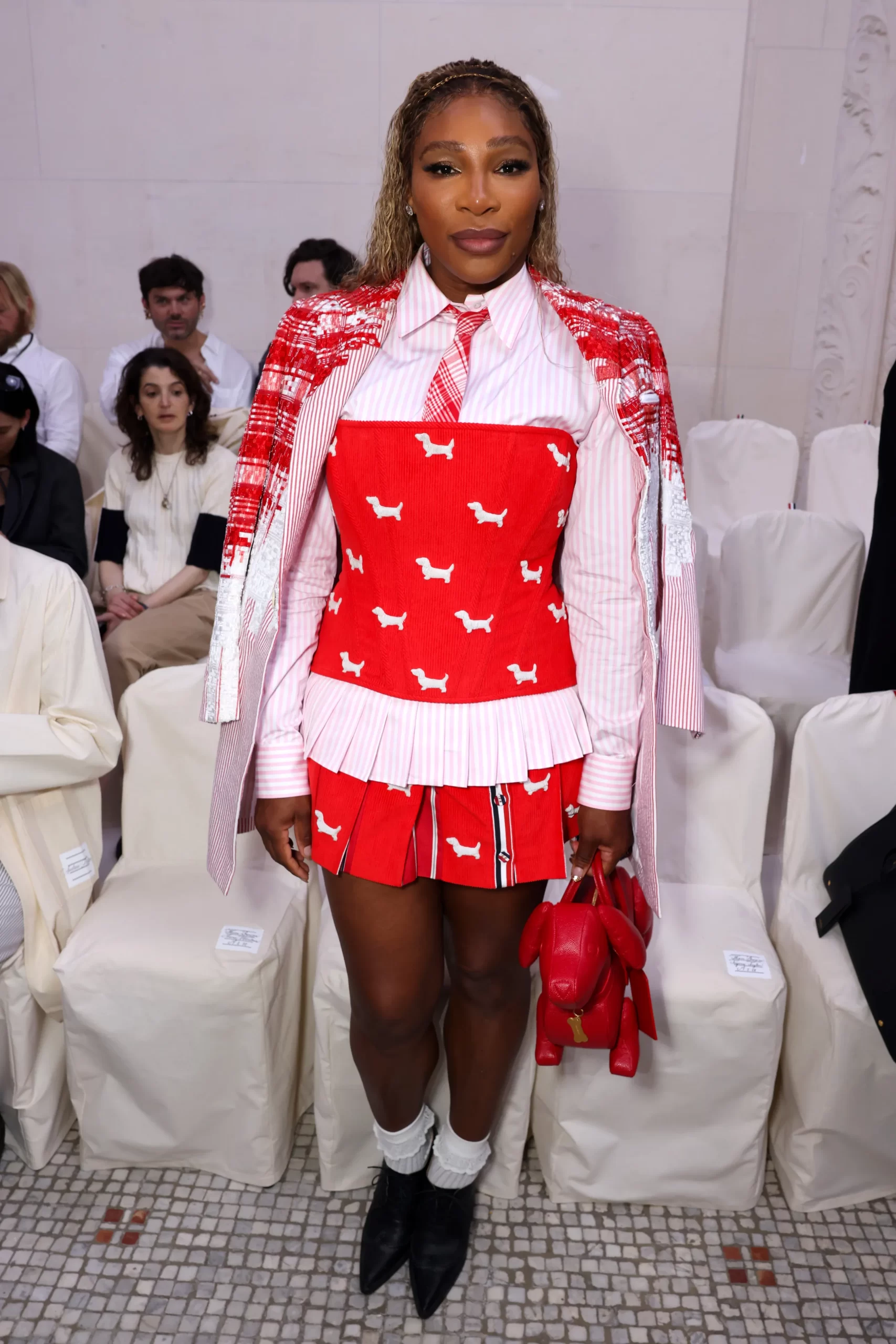 Venus Williams bij Thom Browne tijdens Couture Fashion Week herfst/winter 2024