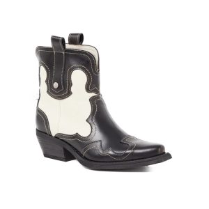 Laars van Steve Madden