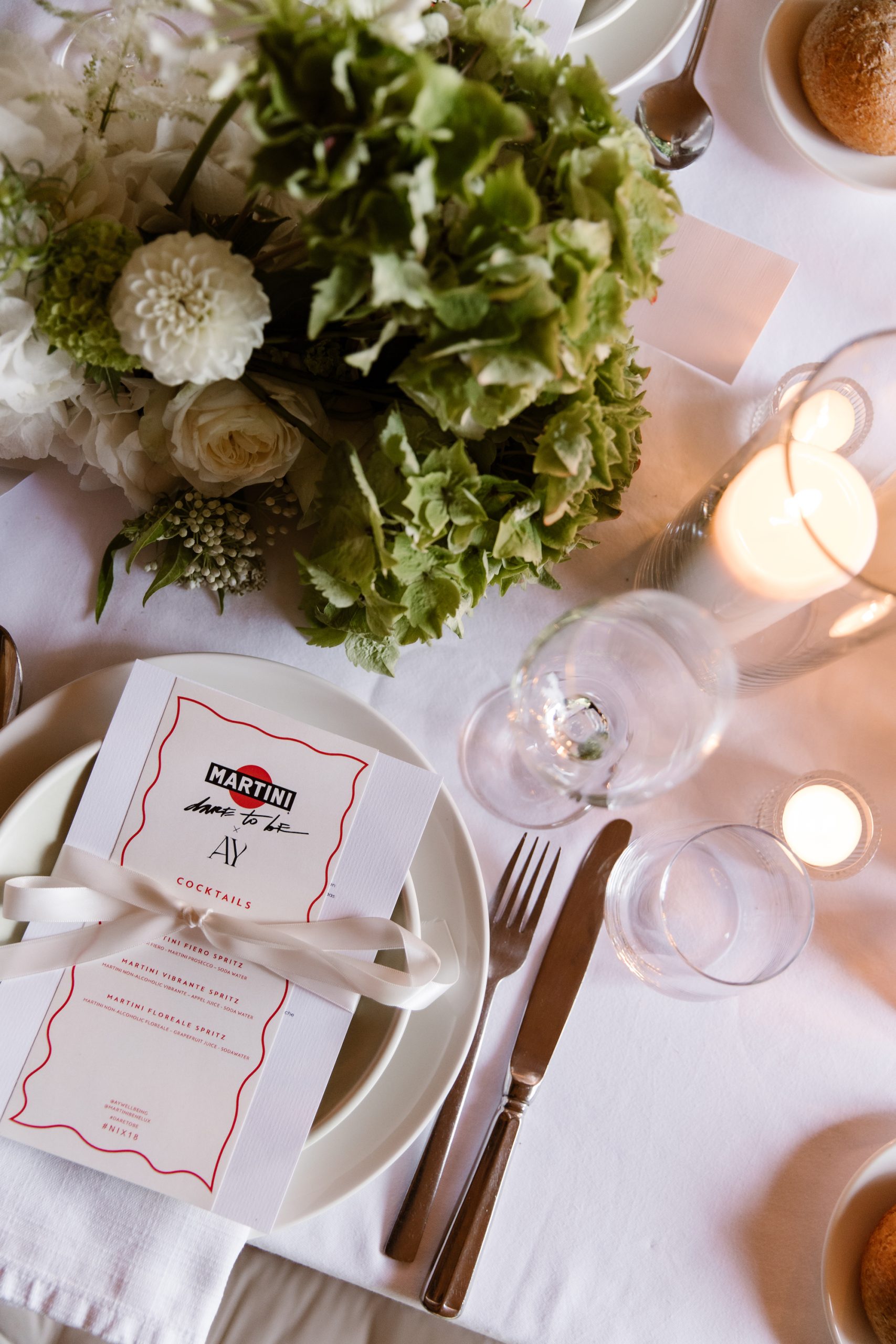 Diner met Martini om de lancering van AY Wellbeing te vieren