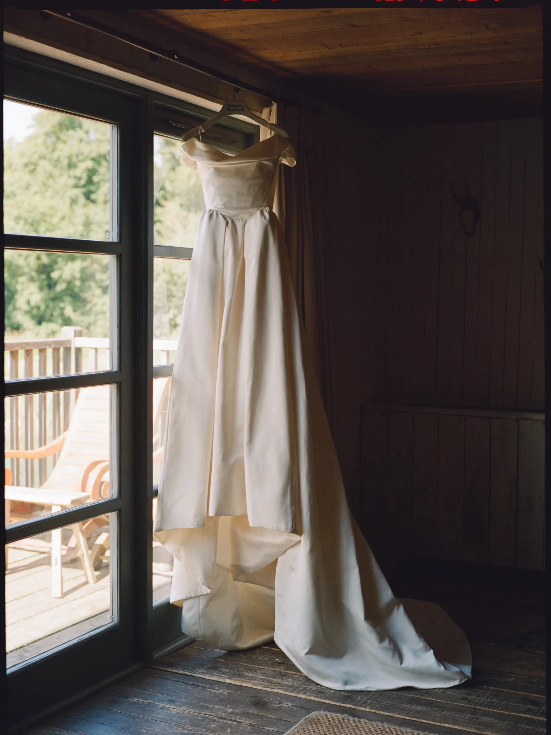 De bruiloft van Jessie Bongiovi en Jessie Light