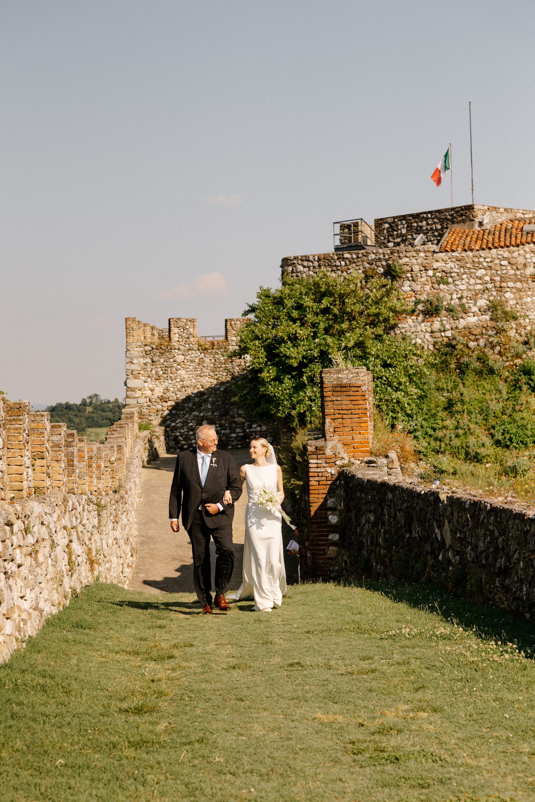 Vera Luijendijk op haar bruiloft