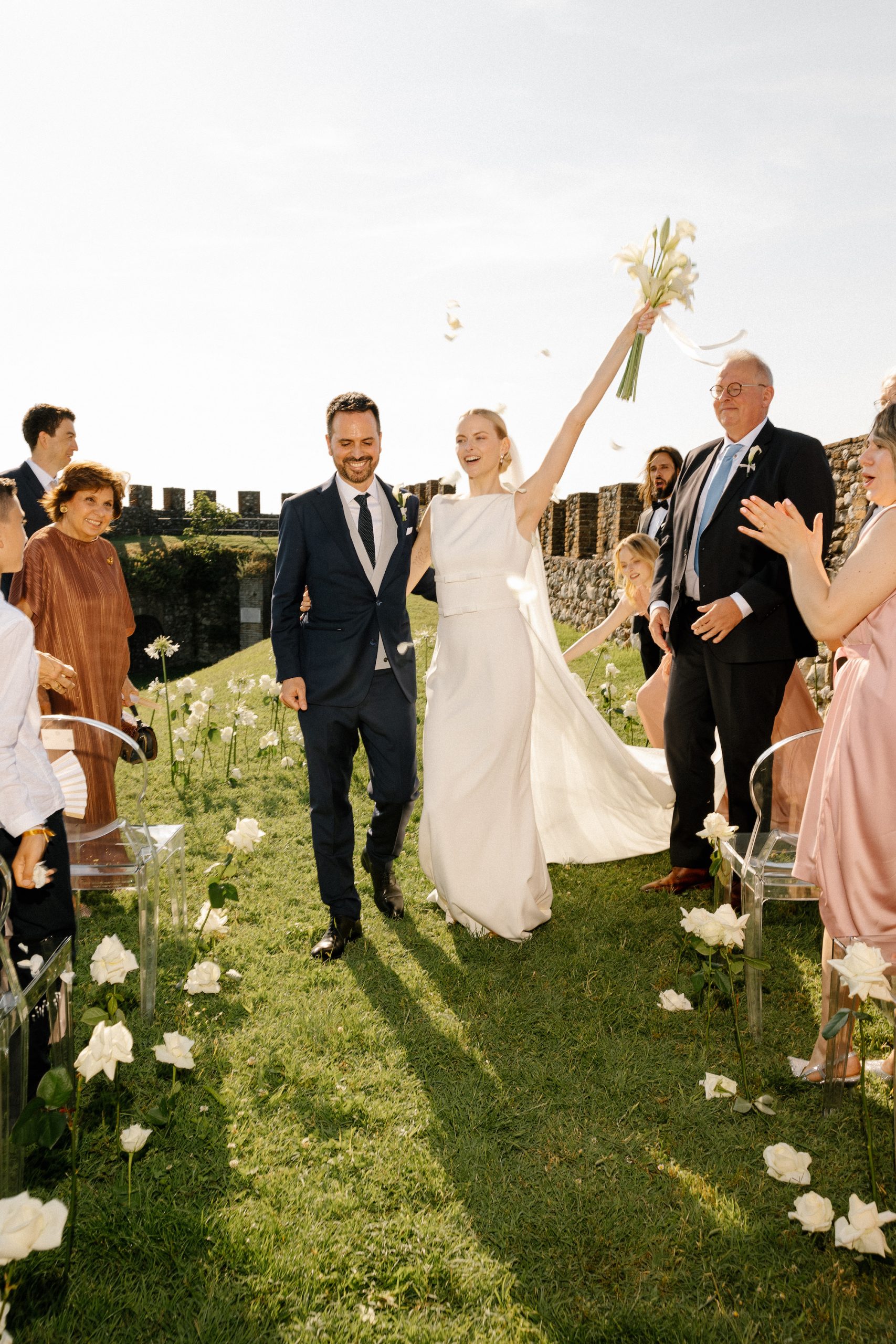 Vera Luijendijk en Riccardo Comazzi op hun bruiloft