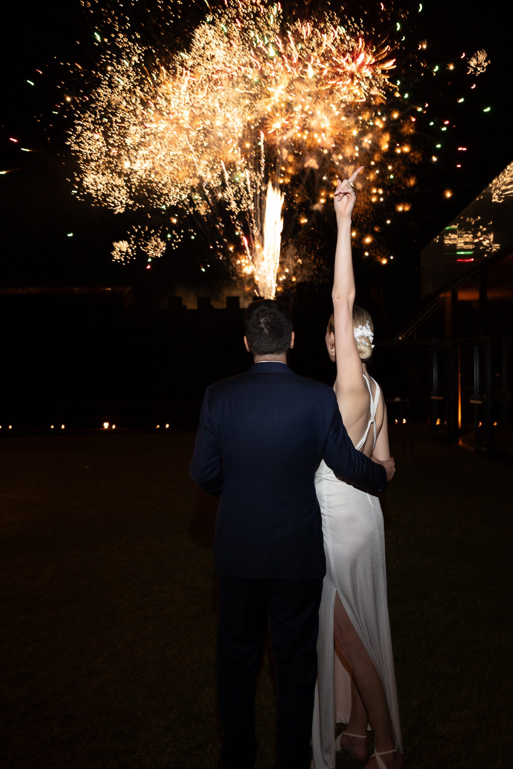 Vera Luijendijk en Riccardo Comazzi op hun bruiloft