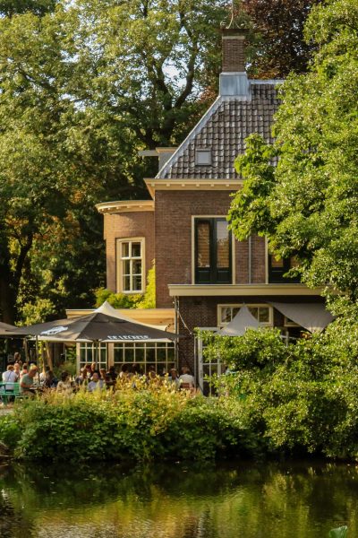 geniet-optimaal-van-het-lenteweer-op-een-van-deze-zonnige-terrassen-in-utrecht-307079