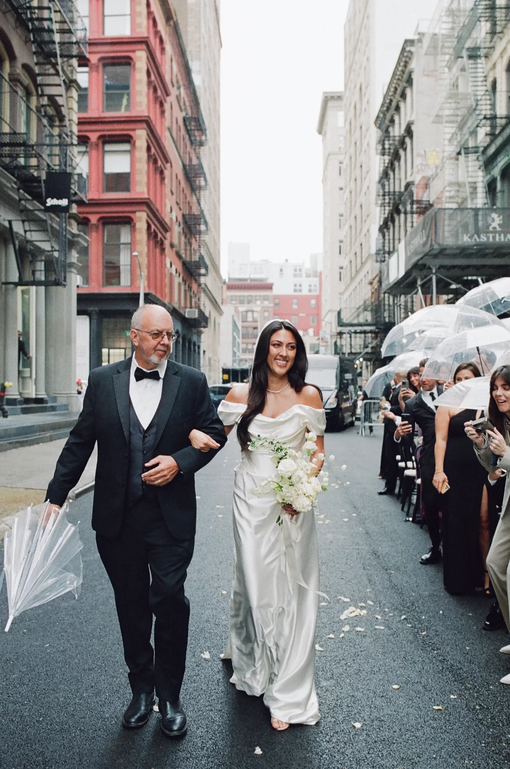 Deze bruid en bruidegom hadden een pop-up bruiloft in New York