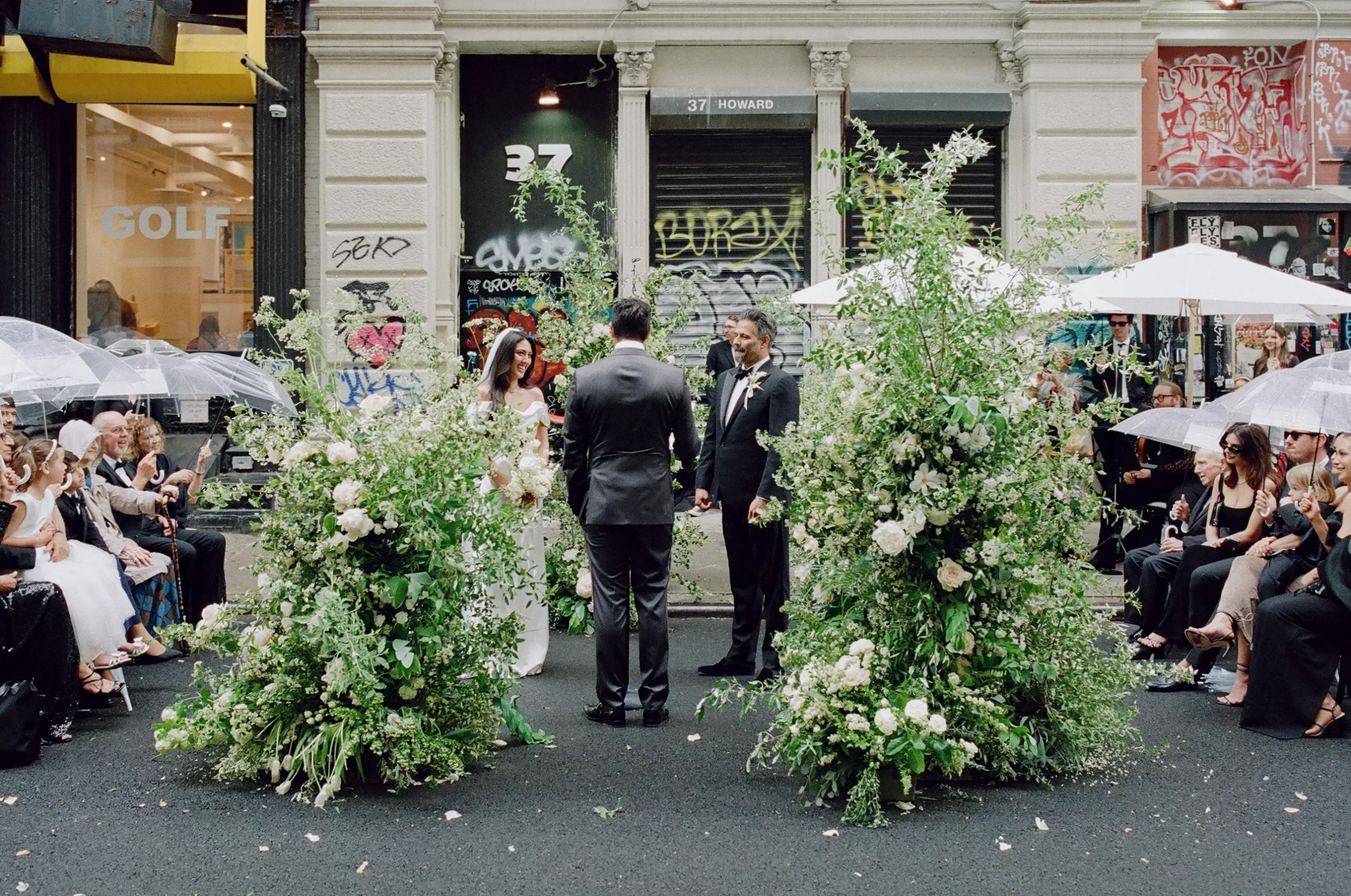 Deze bruid en bruidegom hadden een pop-up bruiloft in New York