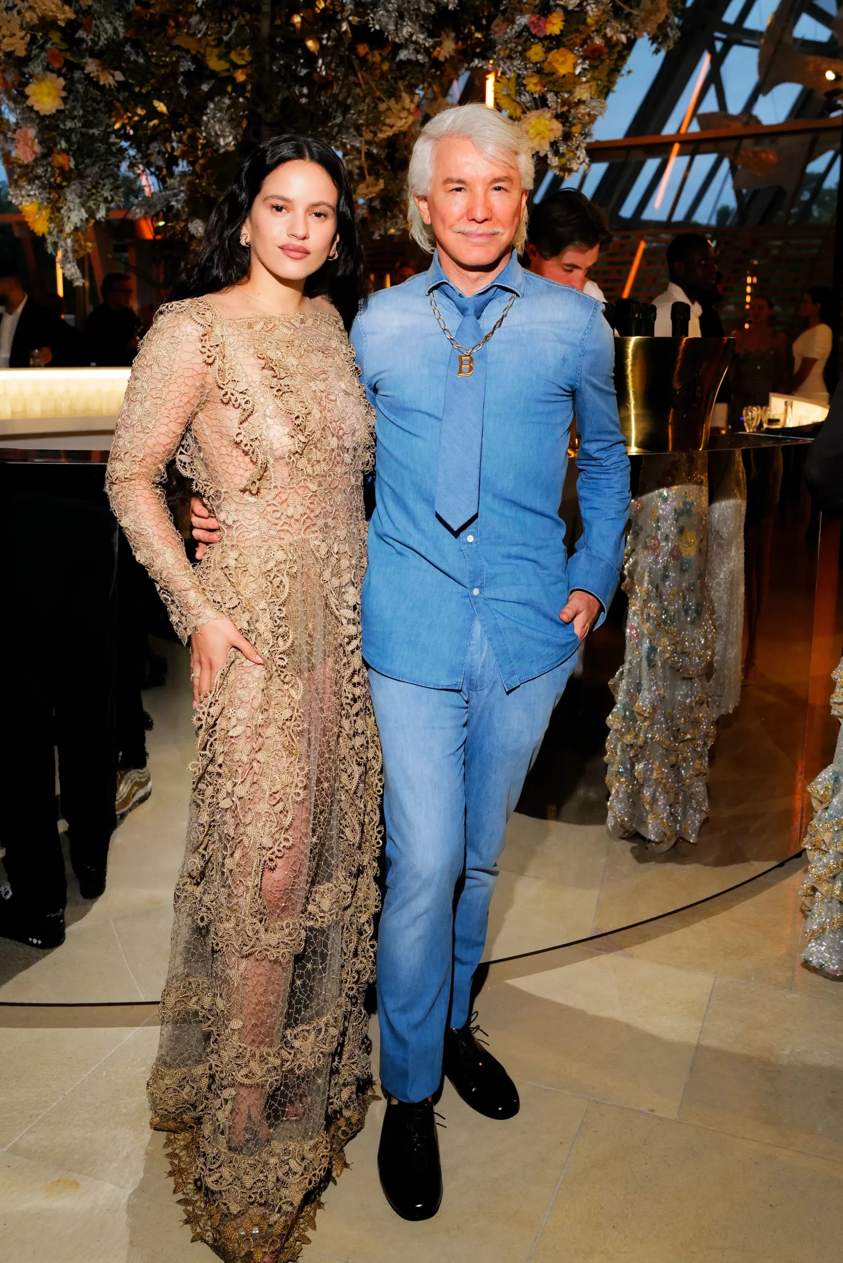 Rosalía in Dior en Baz Luhrmann