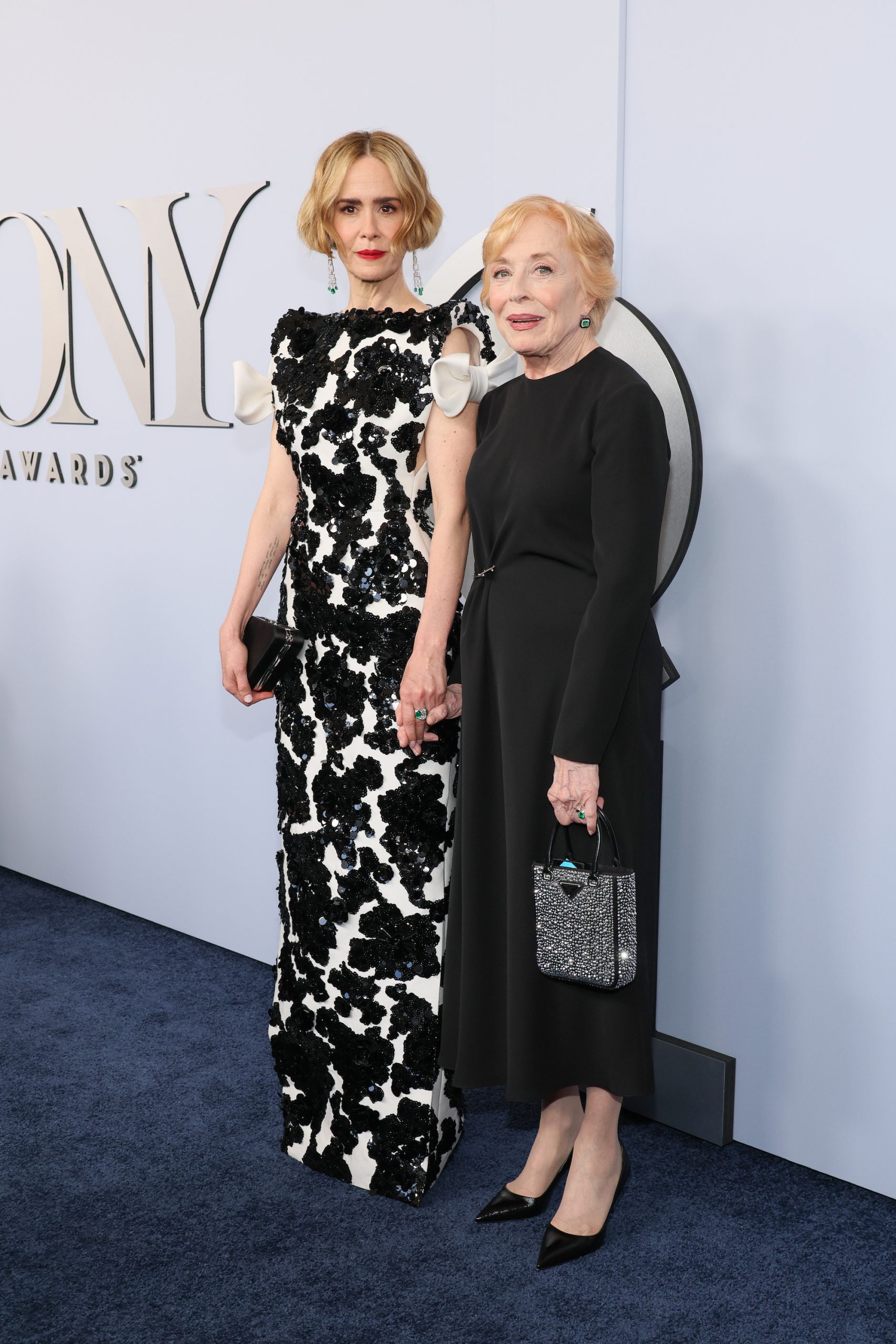 Sarah Paulson en Holland Taylor bij de Tony Awards 2024