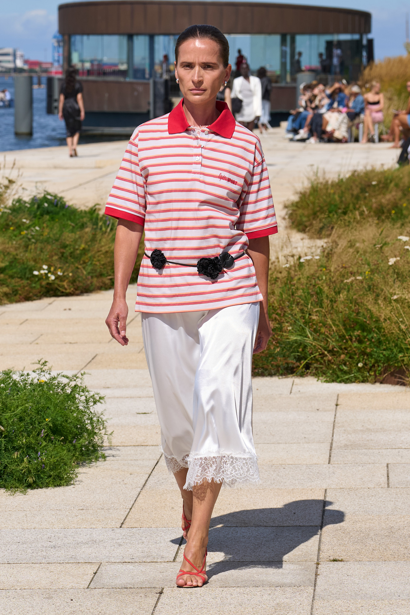 De polo is een van de trends van Copenhagen Fashion Week lente/zomer 2025
