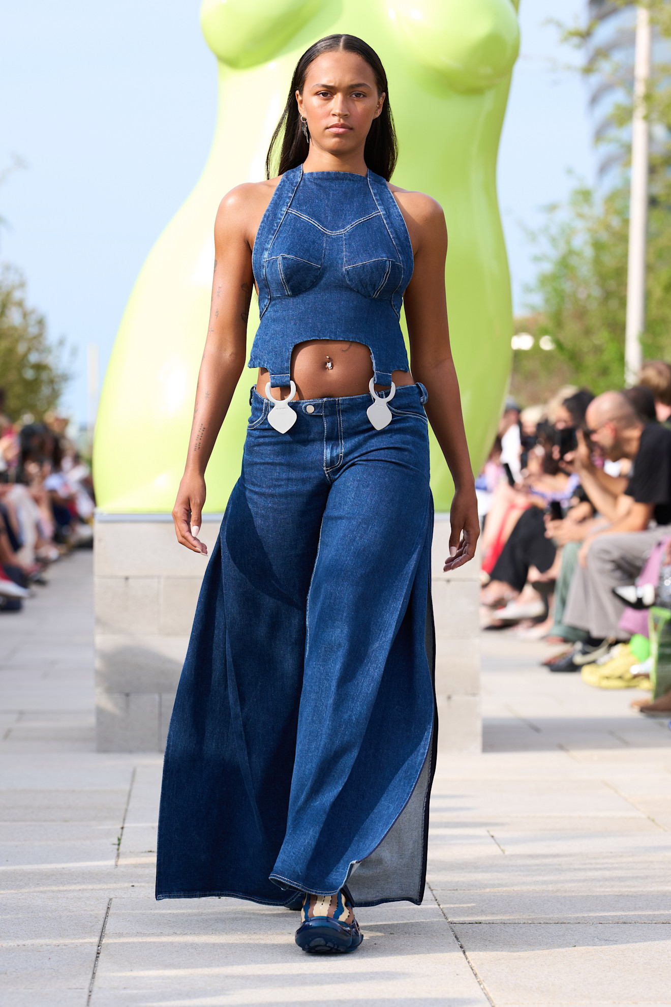 Double denim is een van de trends van Copenhagen Fashion Week lente/zomer 2025