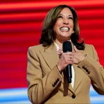 Kamala Harris campagne outfits