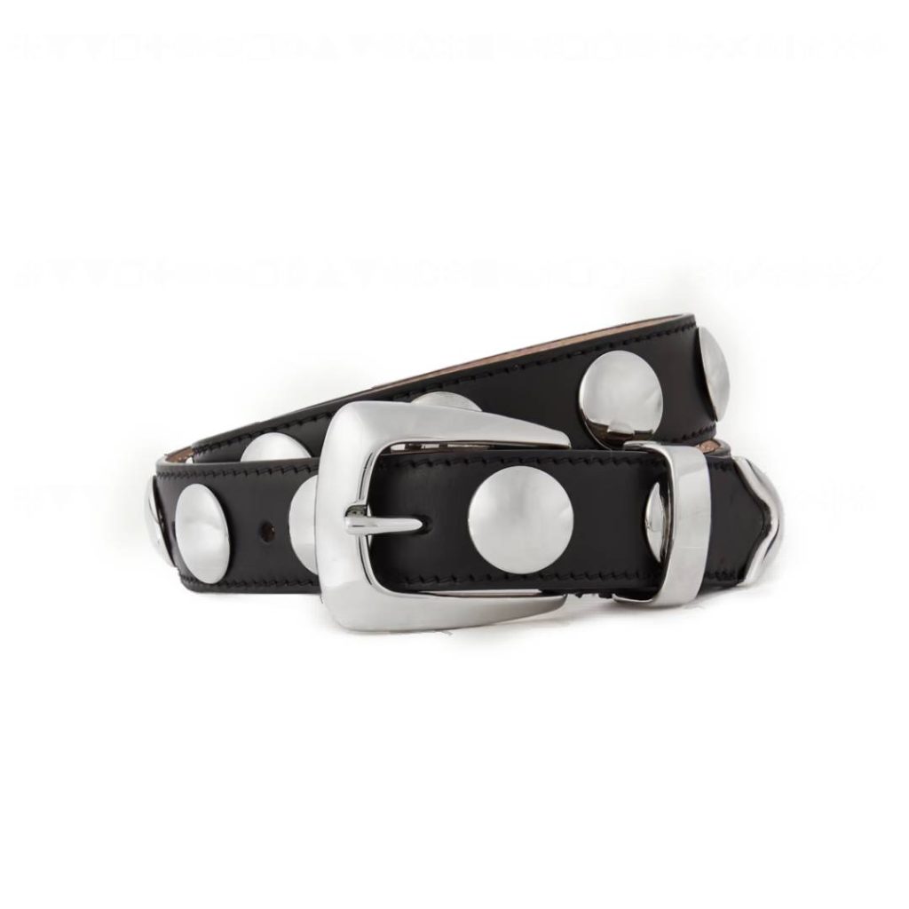 De opvallende riem is een key-item voor een goede look