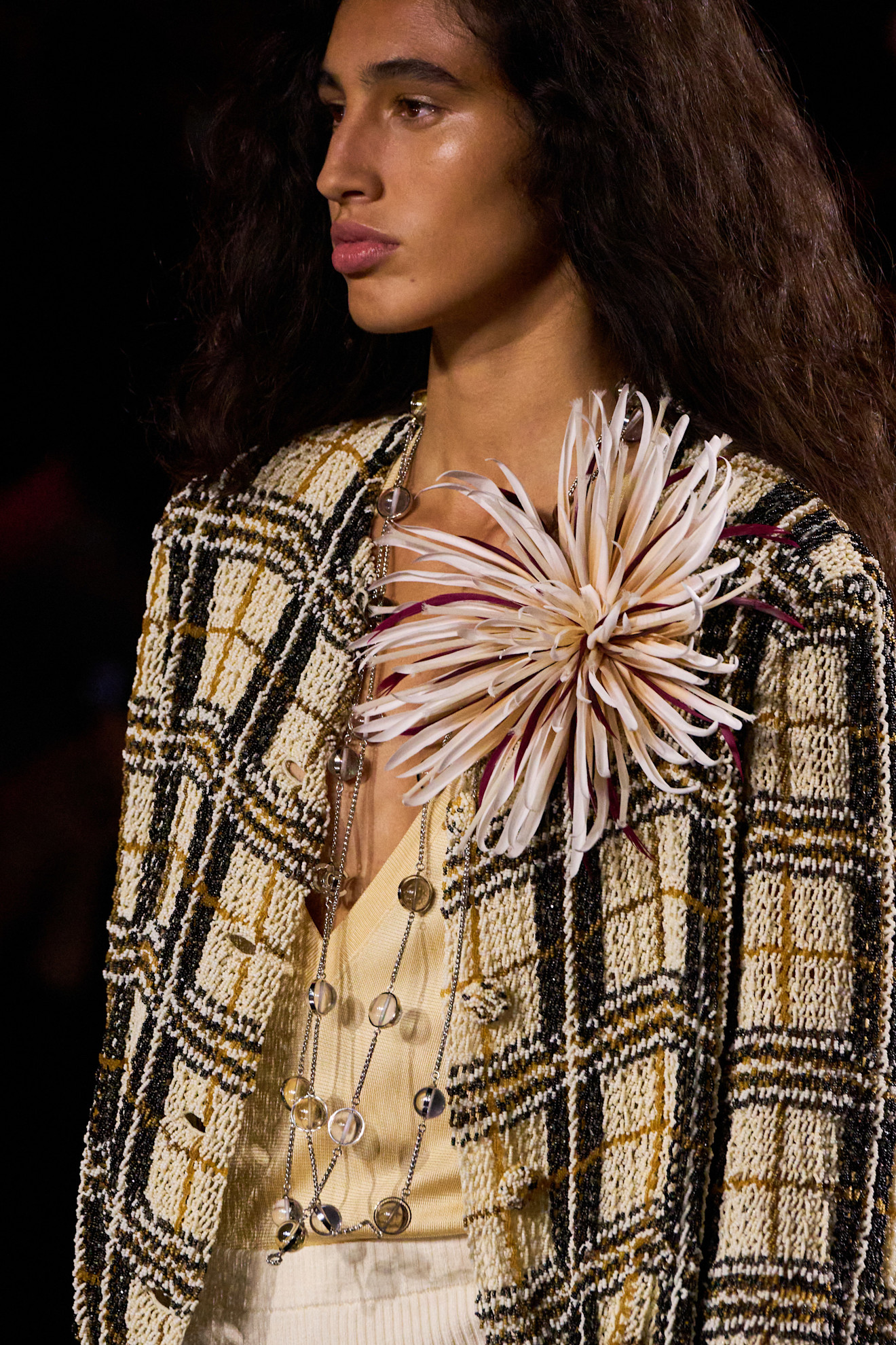 Chanel ss26 broche trend