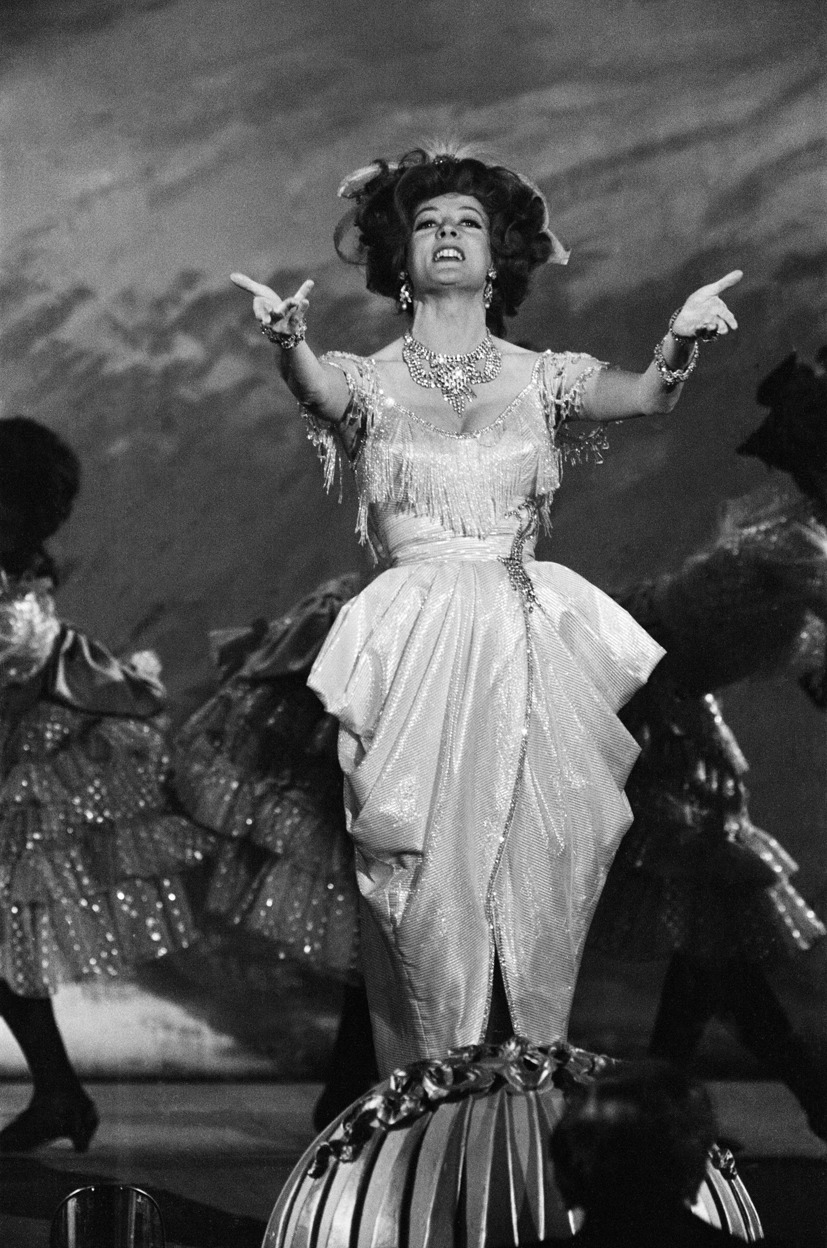 In 1968 speelde Maggie in Richard Attenboroughs regiedebuut, 'Oh! What a Lovely War'.