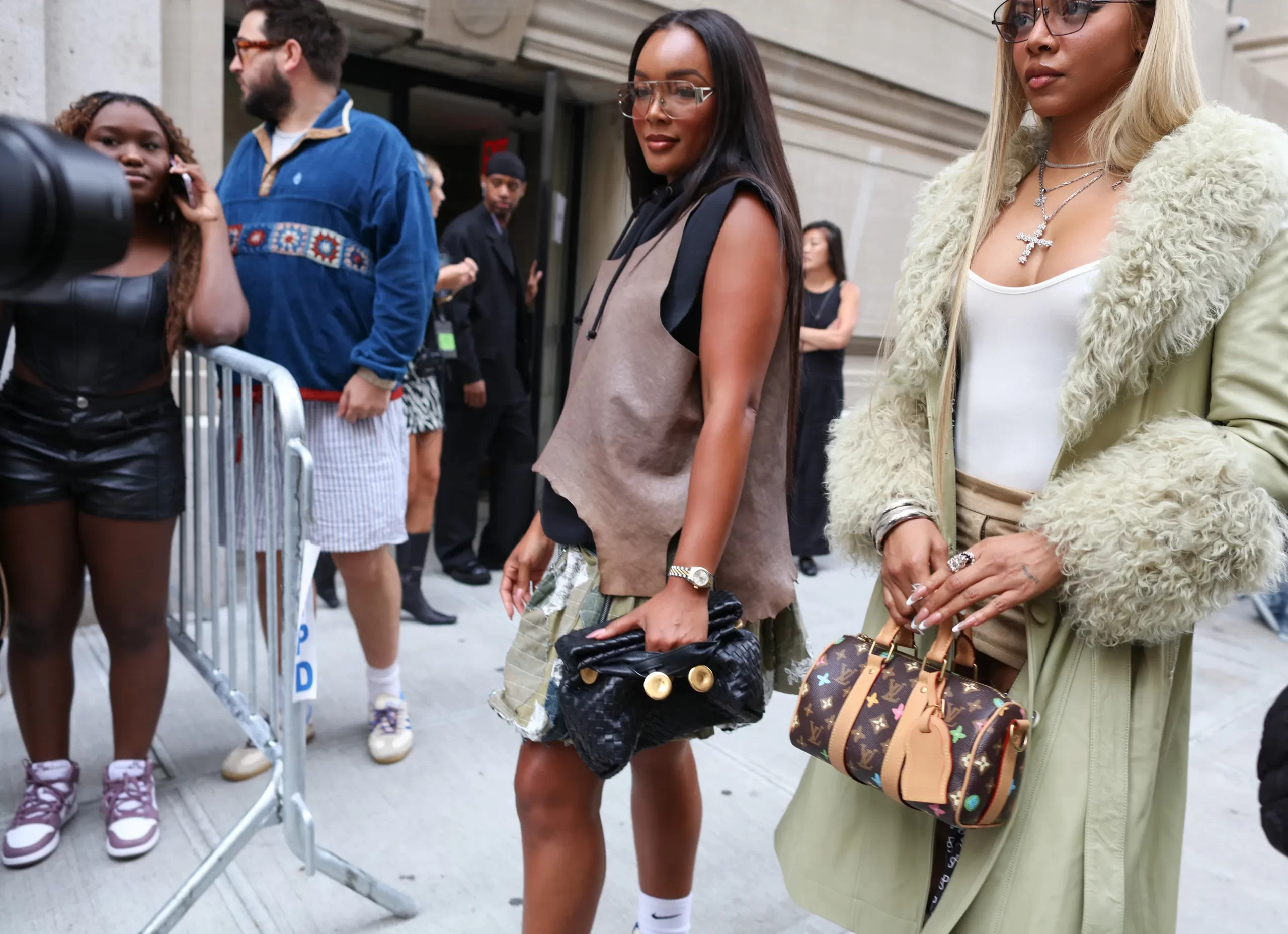 Streetstyle tijdens New York Fashion Week lente/zomer 2025