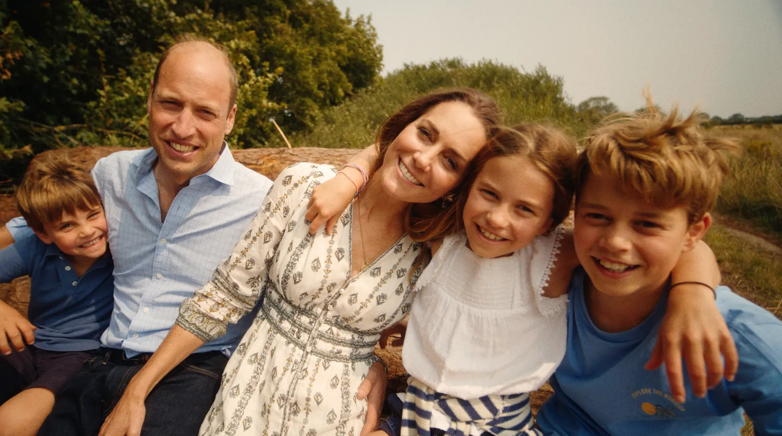 Kate Middleton met gezin in video