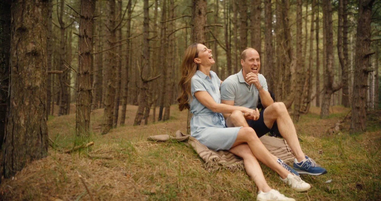 Kate Middelton samen lachen met prins Willliam