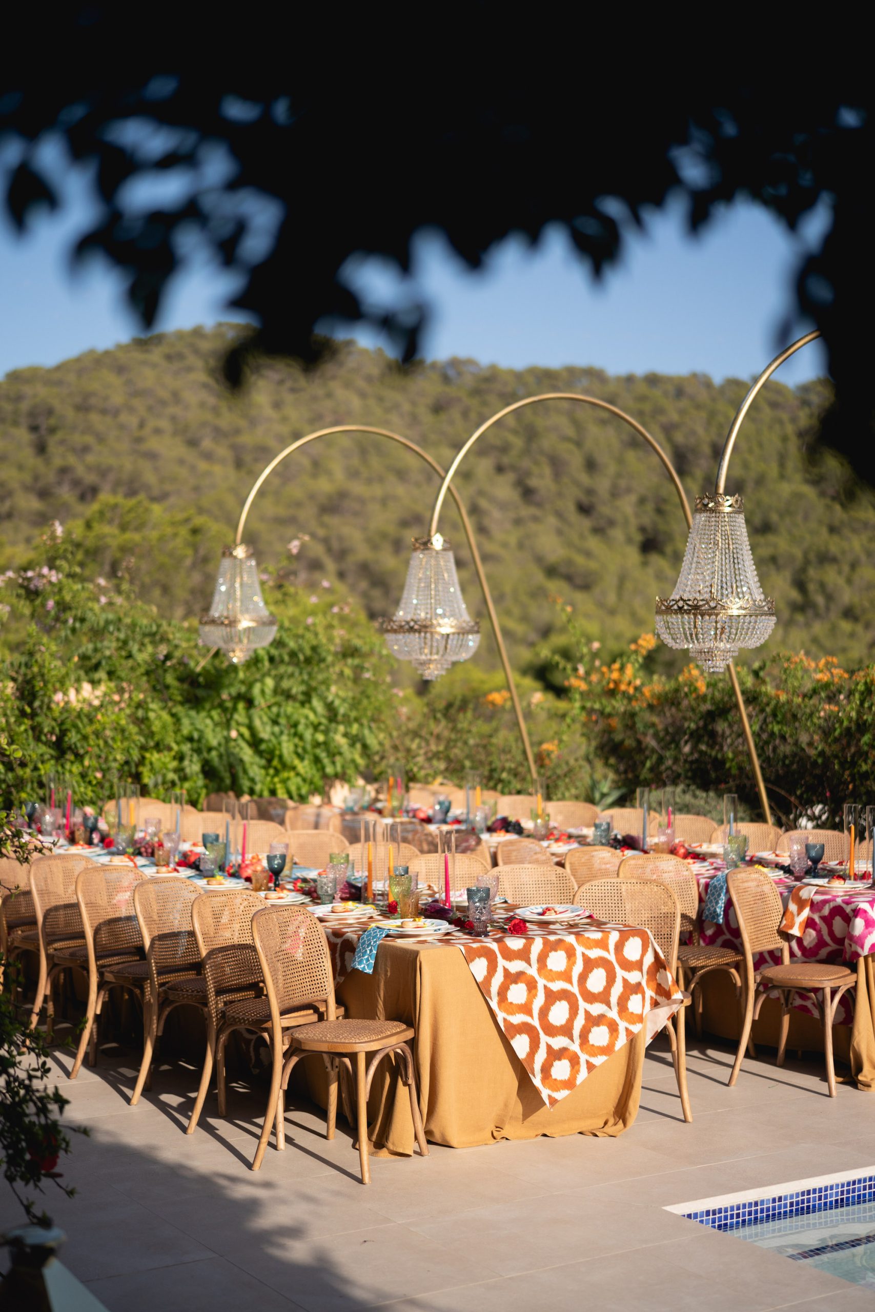 De bruiloft van Lizzy van der Ligt en Yuki Kempees