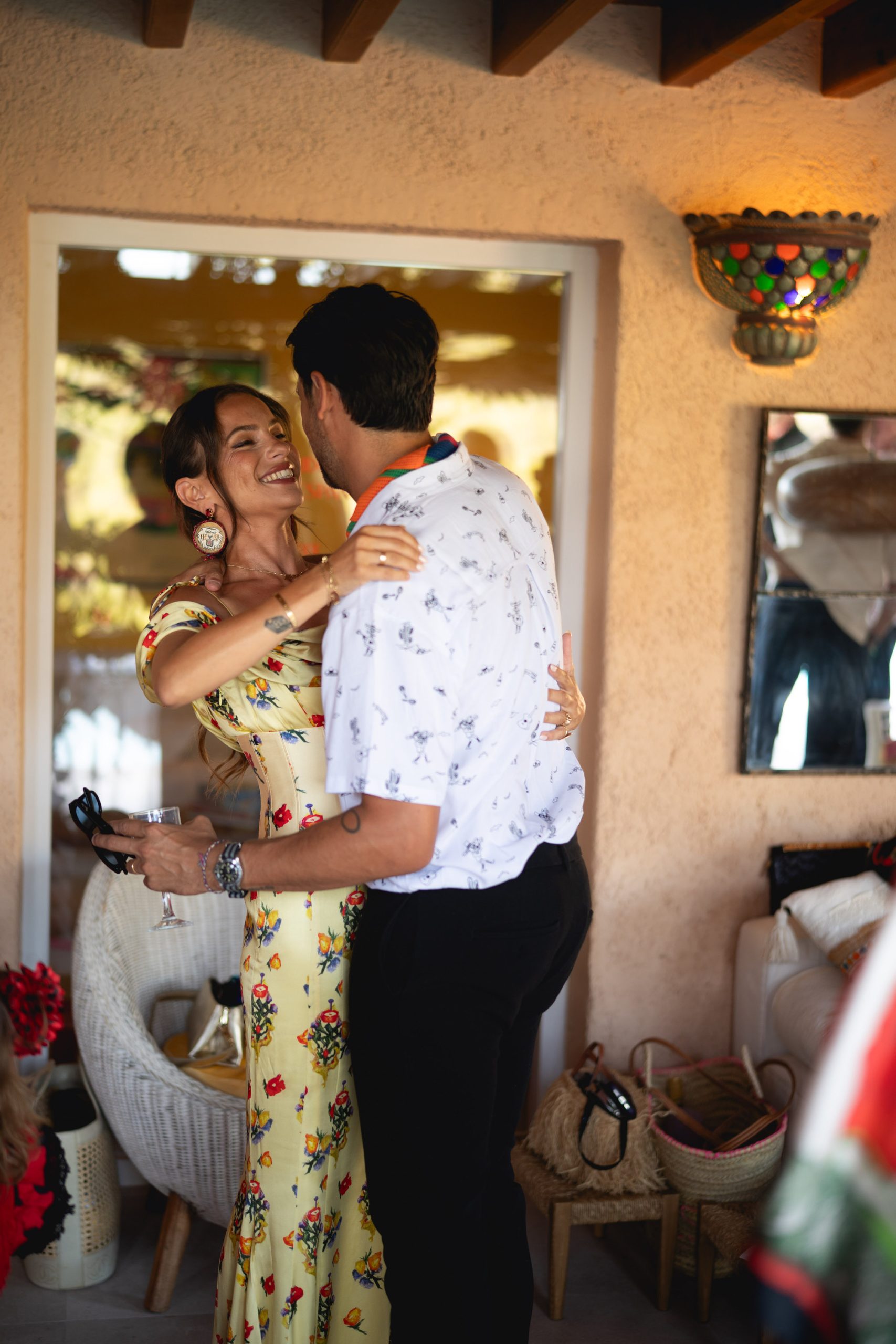 De bruiloft van Lizzy van der Ligt en Yuki Kempees