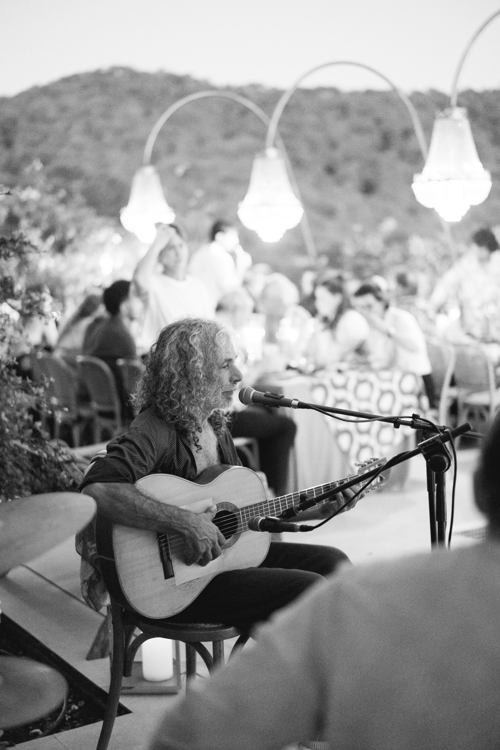 De bruiloft van Lizzy van der Ligt en Yuki Kempees